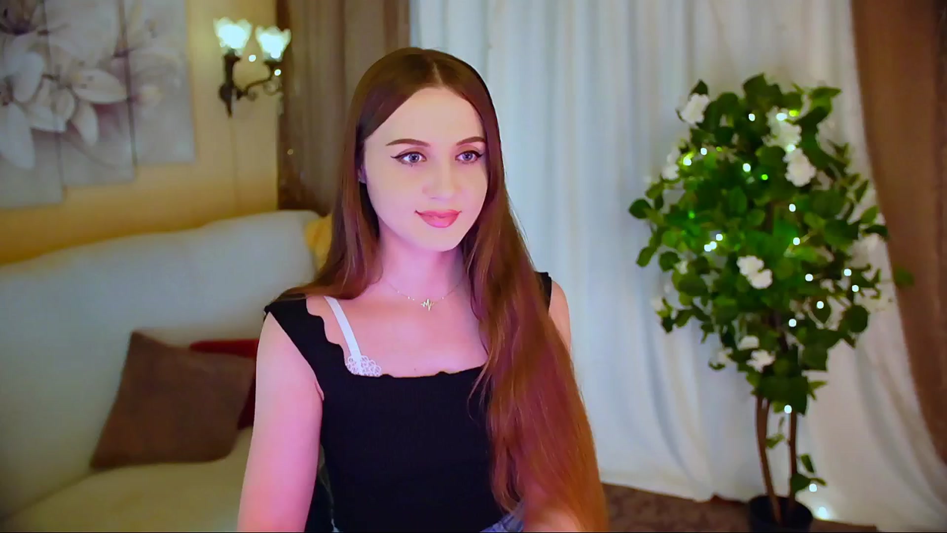 Gallery image thumbnail from Innocent_Soul's myfreecams stream on, 05/30/2024, 21:35 image 3 of 20