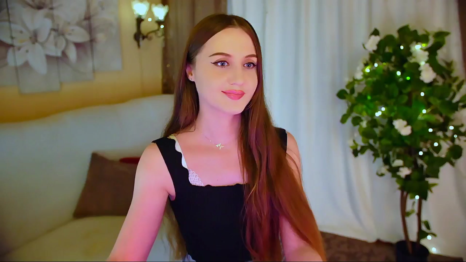 Gallery image thumbnail from Innocent_Soul's myfreecams stream on, 05/30/2024, 22:49 image 14 of 20