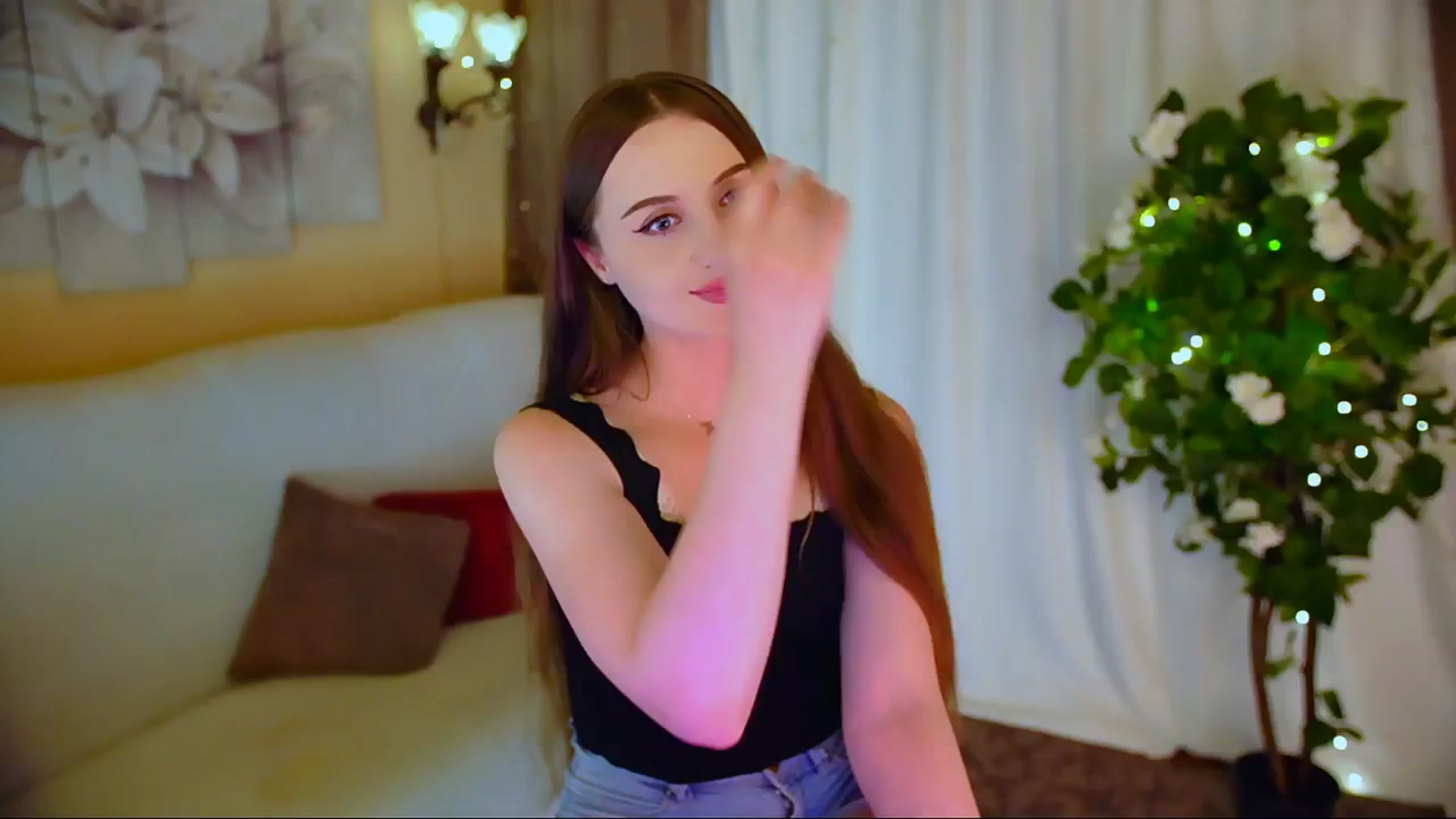 Gallery image thumbnail from Innocent_Soul's myfreecams stream on, 05/30/2024, 22:49 image 2 of 20