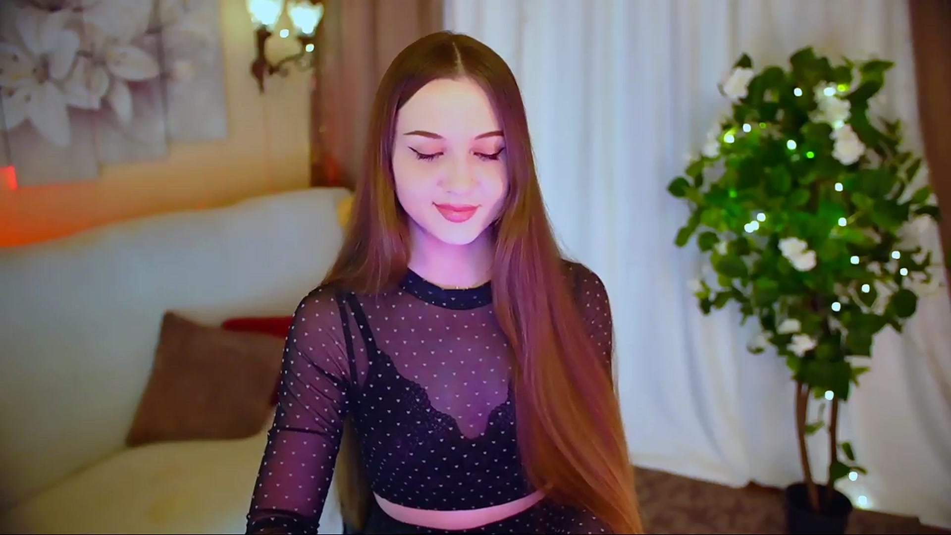 Gallery image thumbnail from Innocent_Soul's myfreecams stream on, 05/31/2024, 18:23 image 10 of 20