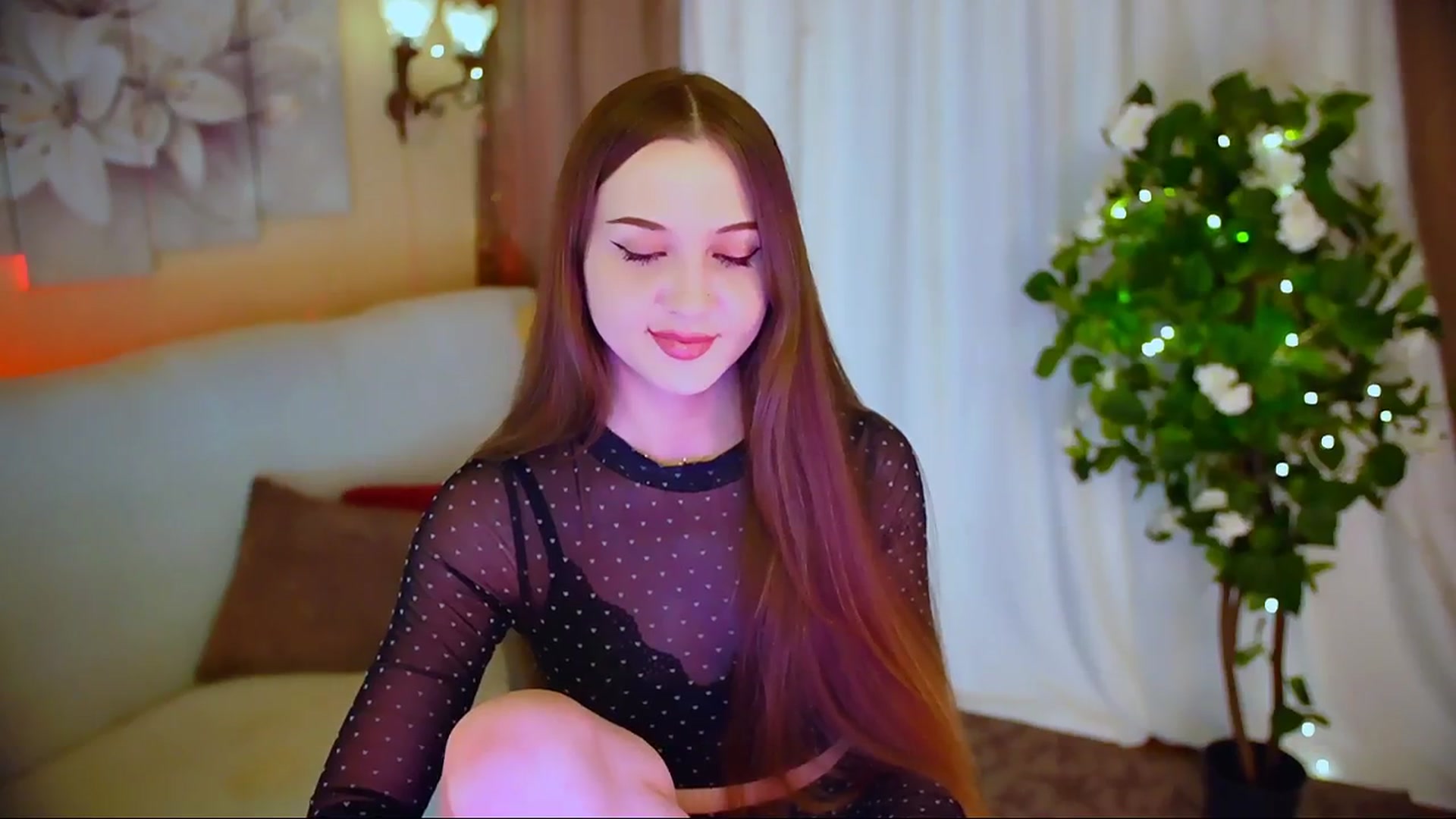 Gallery image thumbnail from Innocent_Soul's myfreecams stream on, 05/31/2024, 18:23 image 14 of 20