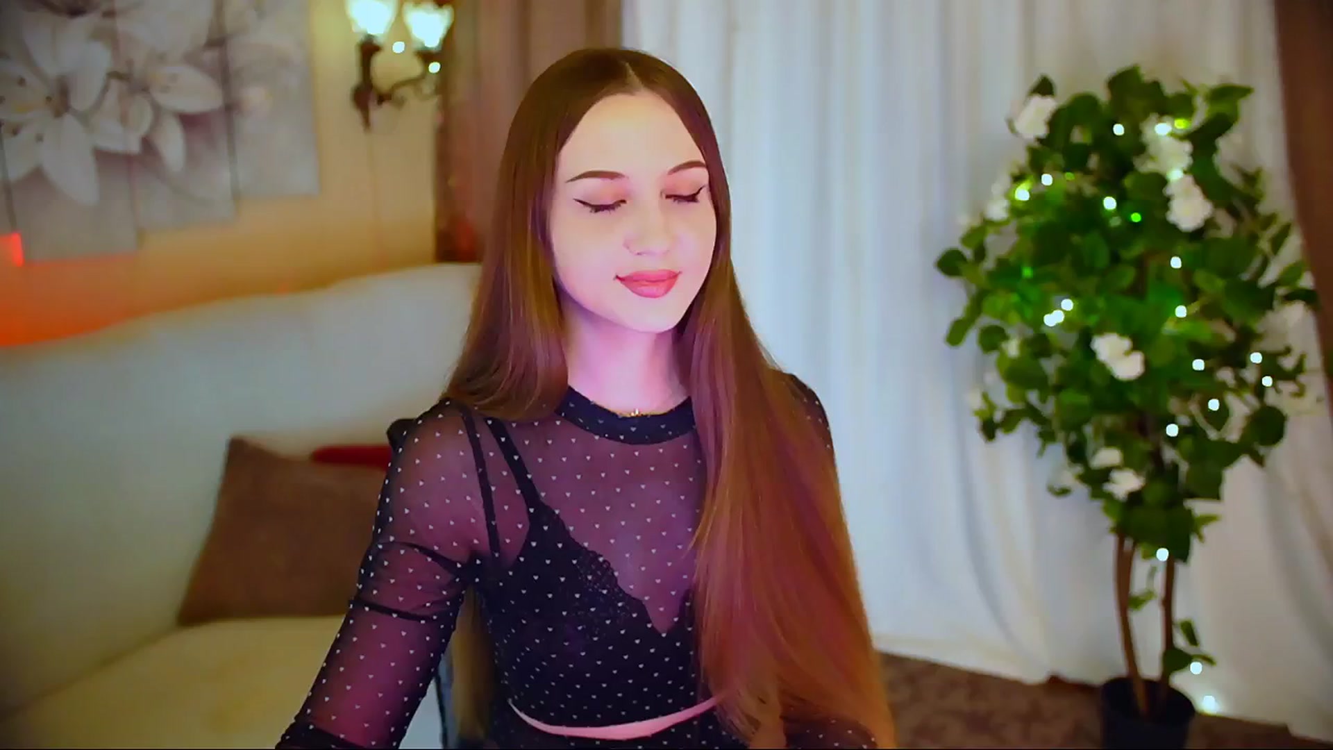 Gallery image thumbnail from Innocent_Soul's myfreecams stream on, 05/31/2024, 19:45 image 4 of 20