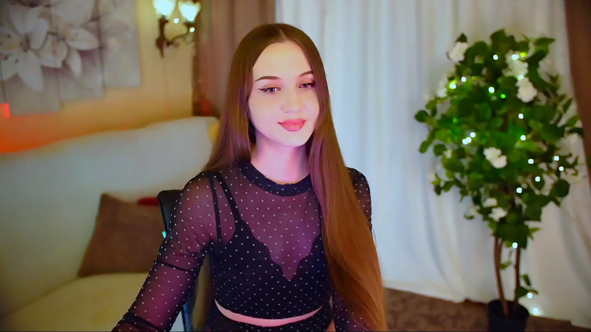 Gallery image thumbnail from Innocent_Soul's myfreecams stream on, 05/31/2024, 19:45 image 16 of 20