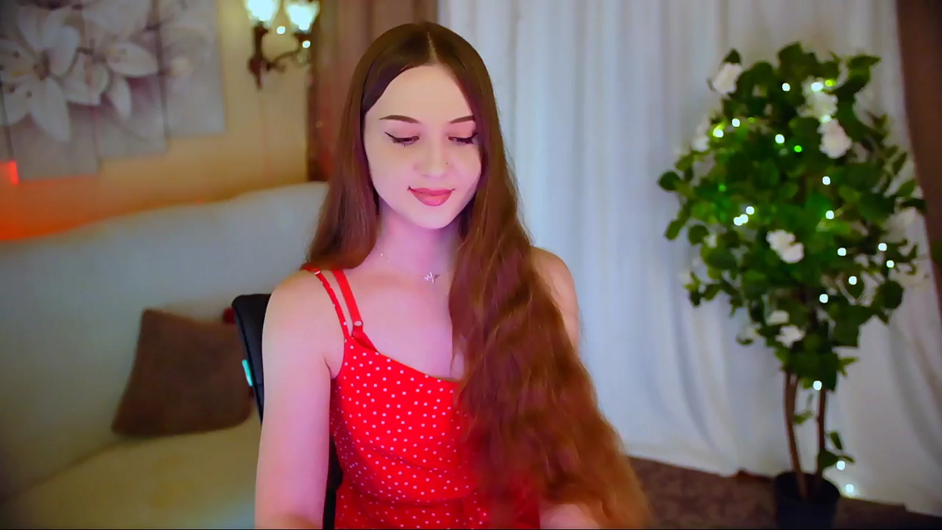 Gallery image thumbnail from Innocent_Soul's myfreecams stream on, 06/02/2024, 17:53 image 7 of 20