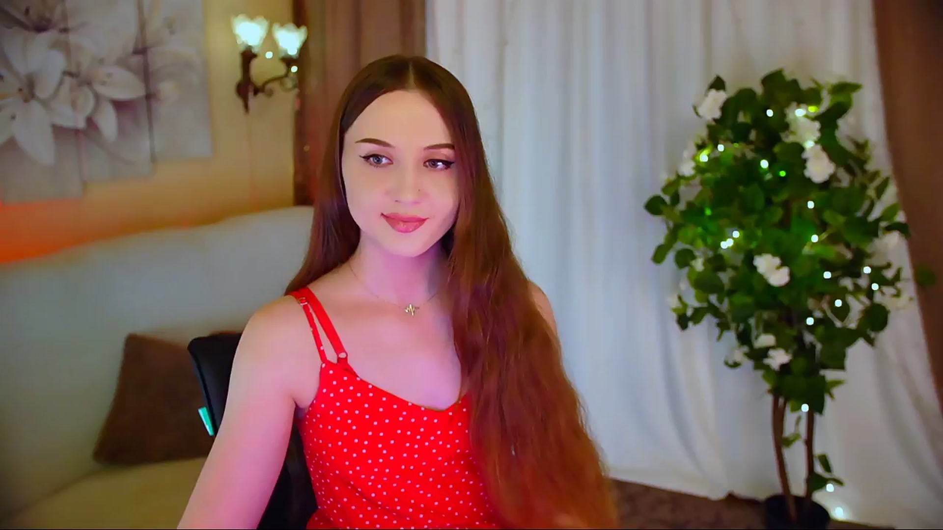 Gallery image thumbnail from Innocent_Soul's myfreecams stream on, 06/02/2024, 18:35 image 9 of 20