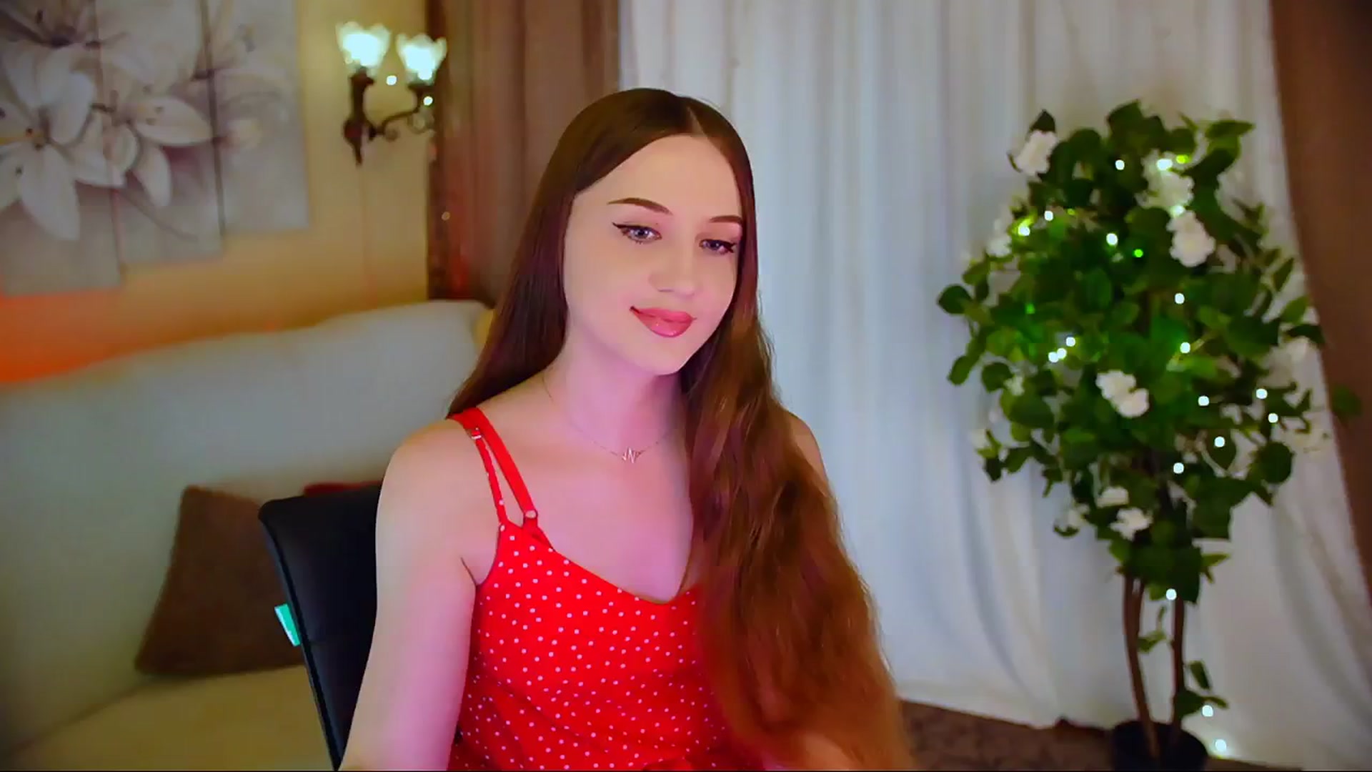 Gallery image thumbnail from Innocent_Soul's myfreecams stream on, 06/02/2024, 18:35 image 5 of 20