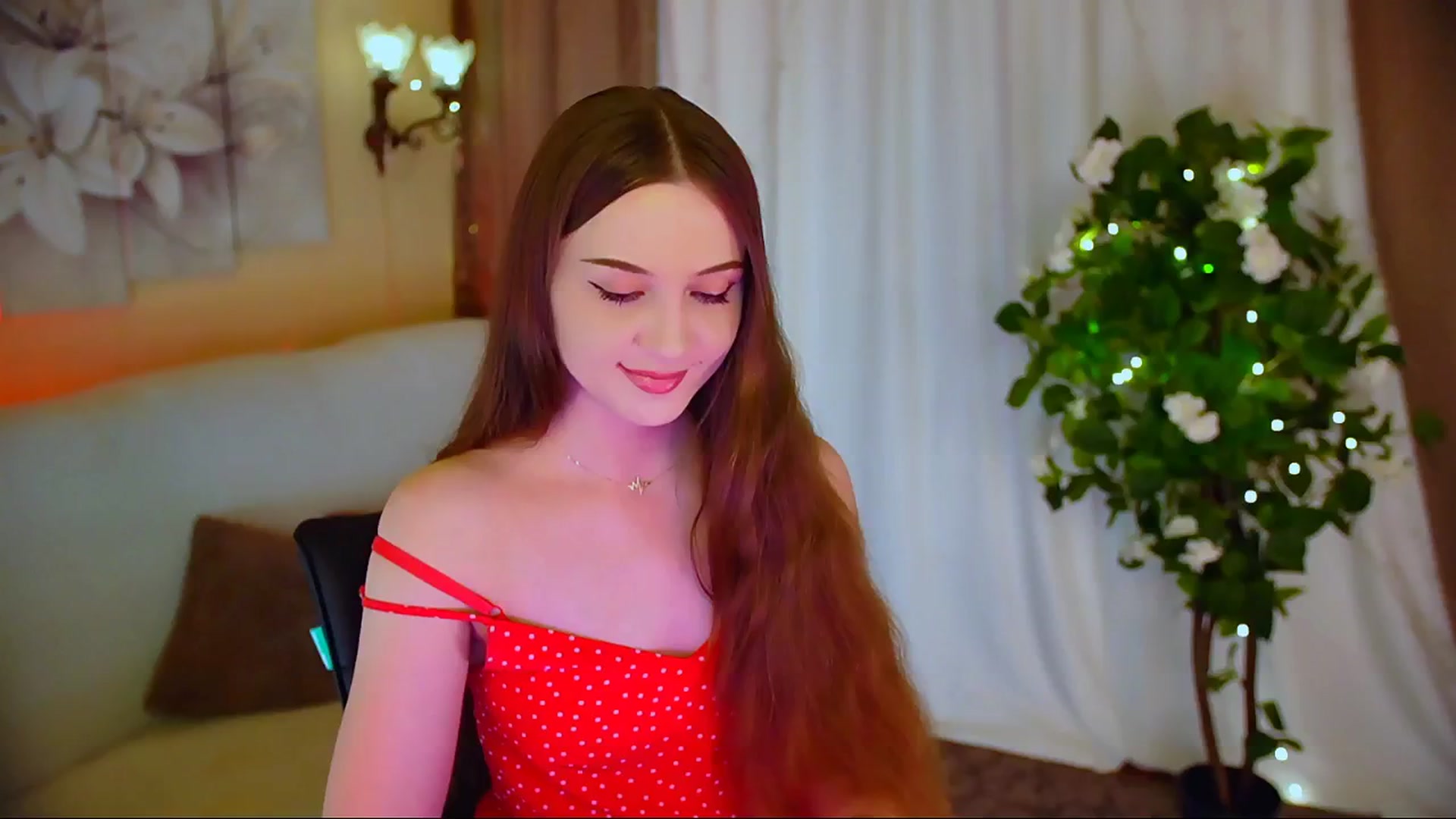 Gallery image thumbnail from Innocent_Soul's myfreecams stream on, 06/02/2024, 18:35 image 11 of 20