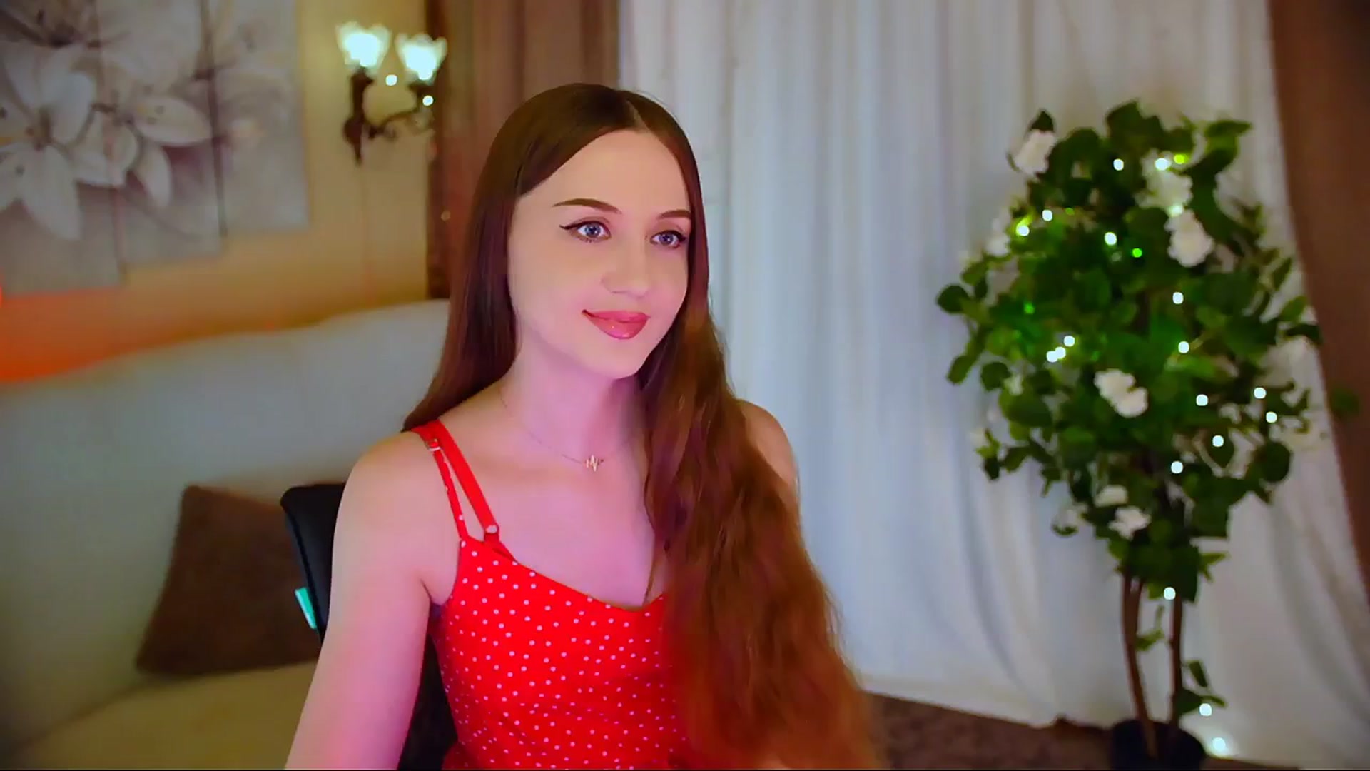 Gallery image thumbnail from Innocent_Soul's myfreecams stream on, 06/02/2024, 18:35 image 6 of 20