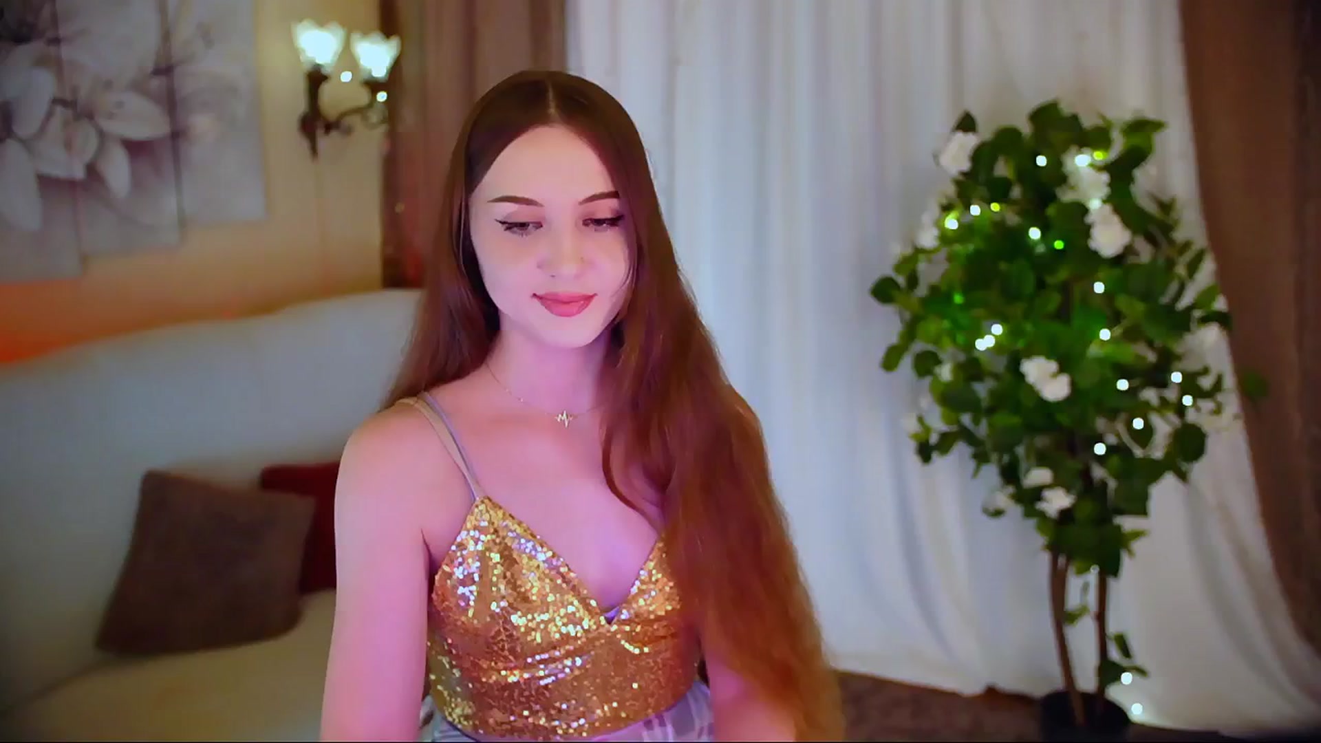 Gallery image thumbnail from Innocent_Soul's myfreecams stream on, 06/03/2024, 19:36 image 8 of 20