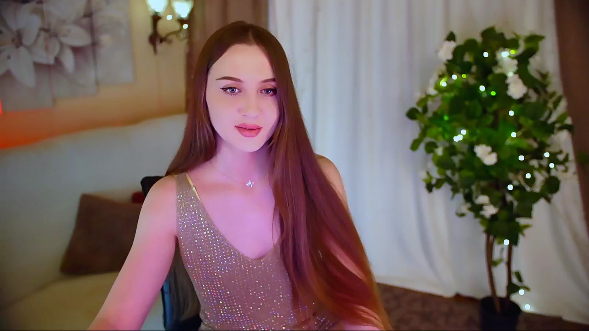 Gallery image thumbnail from Innocent_Soul's myfreecams stream on, 06/04/2024, 19:48 image 9 of 20