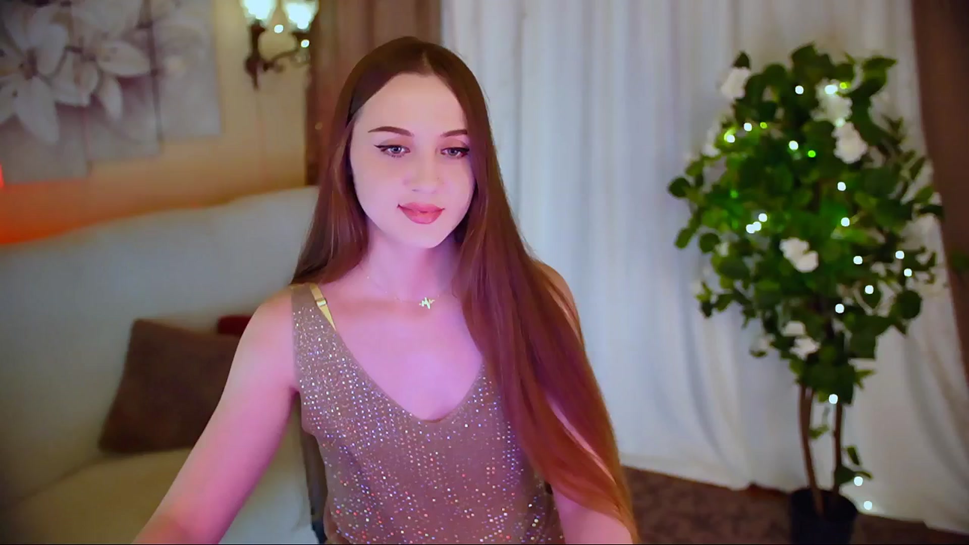 Gallery image thumbnail from Innocent_Soul's myfreecams stream on, 06/04/2024, 19:48 image 3 of 20