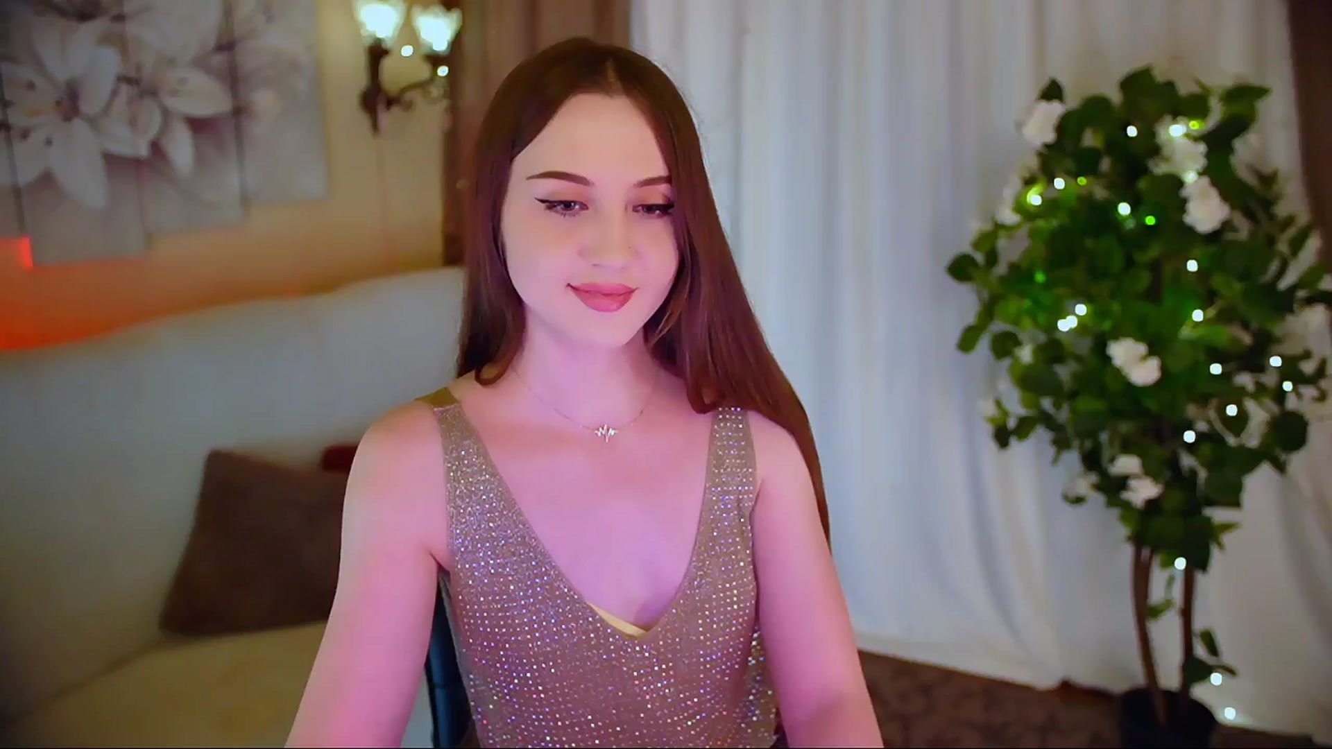 Gallery image thumbnail from Innocent_Soul's myfreecams stream on, 06/04/2024, 20:40 image 5 of 20