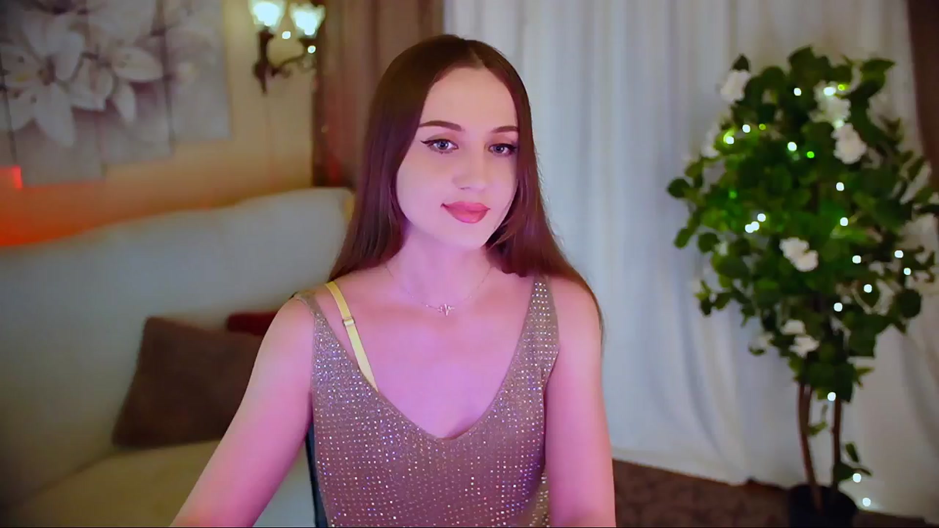 Gallery image thumbnail from Innocent_Soul's myfreecams stream on, 06/04/2024, 21:58 image 4 of 20