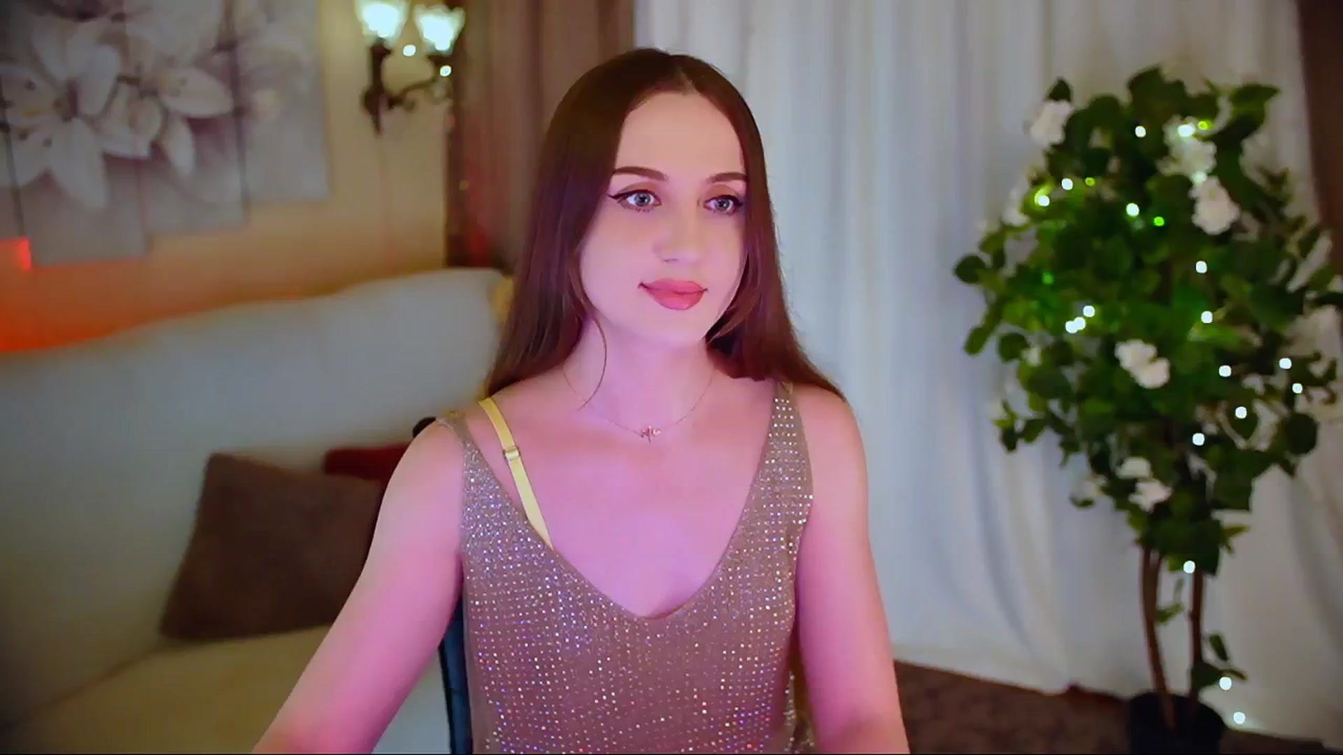 Gallery image thumbnail from Innocent_Soul's myfreecams stream on, 06/04/2024, 21:58 image 2 of 20