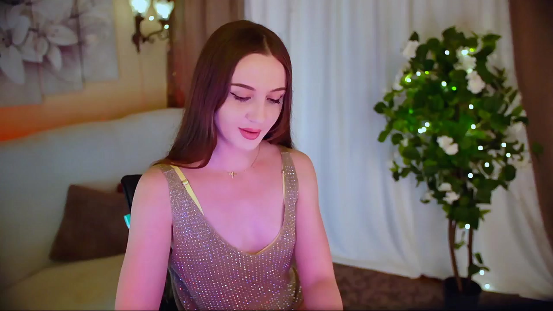 Gallery image thumbnail from Innocent_Soul's myfreecams stream on, 06/04/2024, 22:38 image 20 of 20