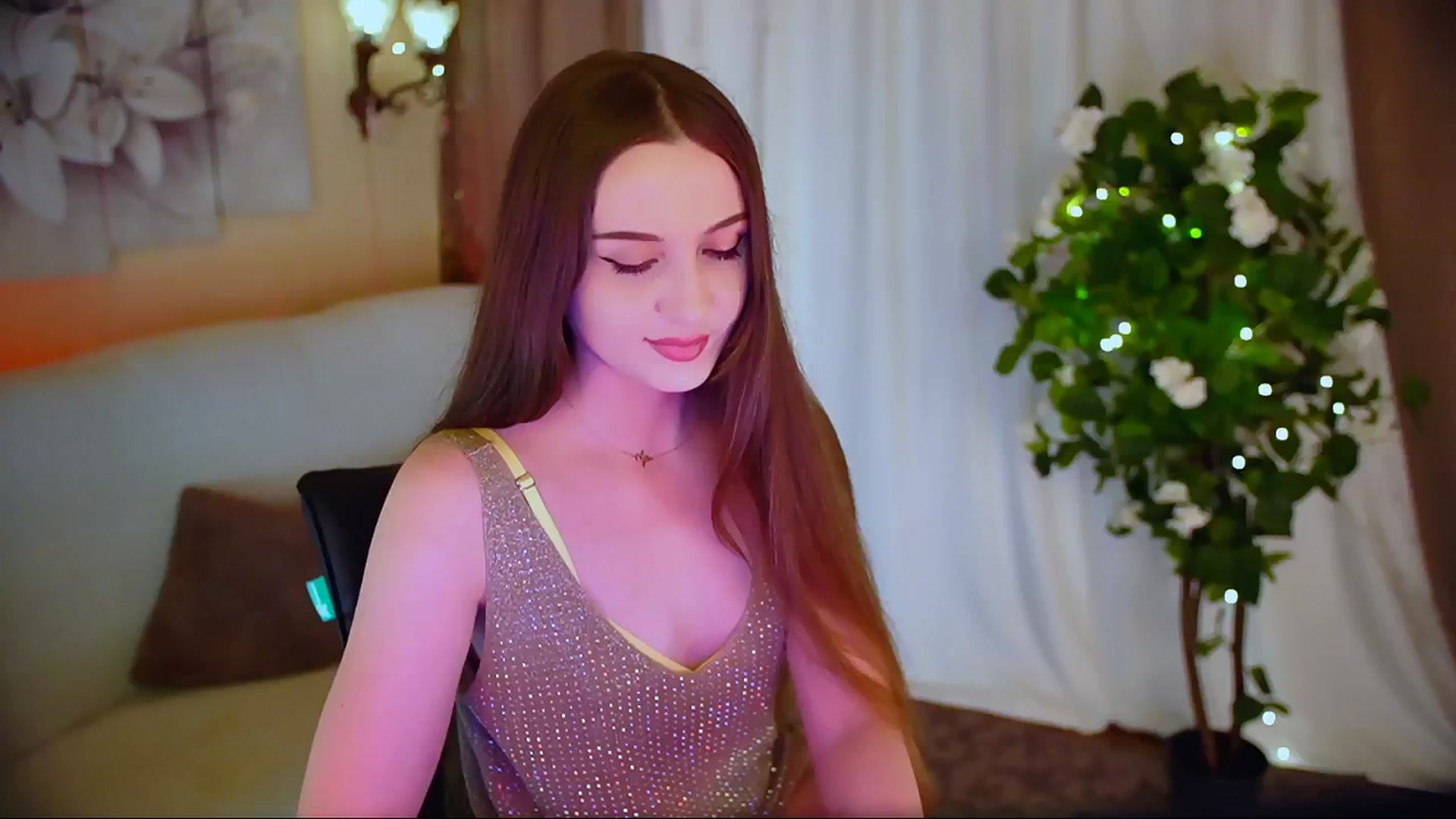 Gallery image thumbnail from Innocent_Soul's myfreecams stream on, 06/04/2024, 22:38 image 18 of 20