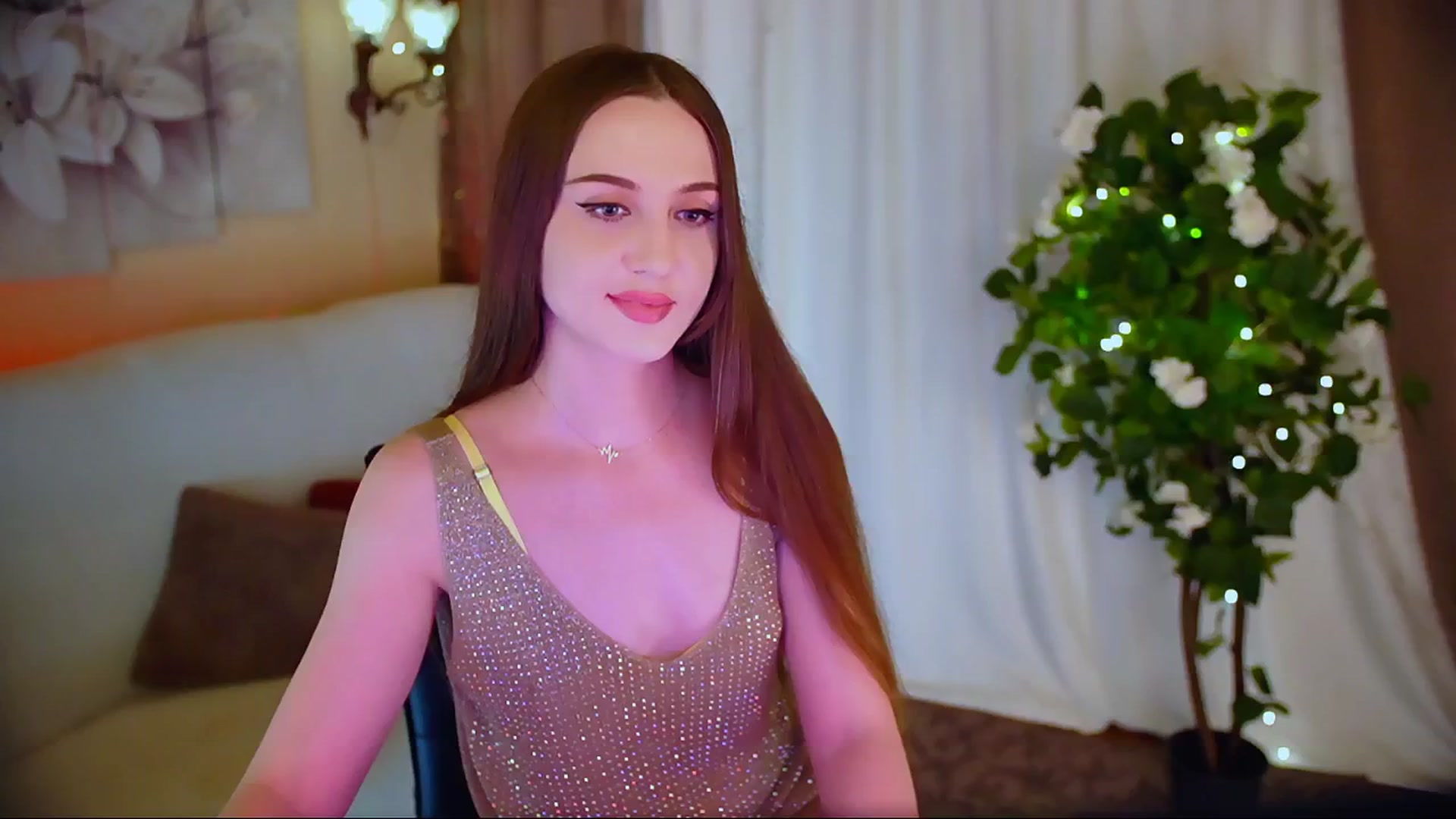 Gallery image thumbnail from Innocent_Soul's myfreecams stream on, 06/04/2024, 22:38 image 9 of 20