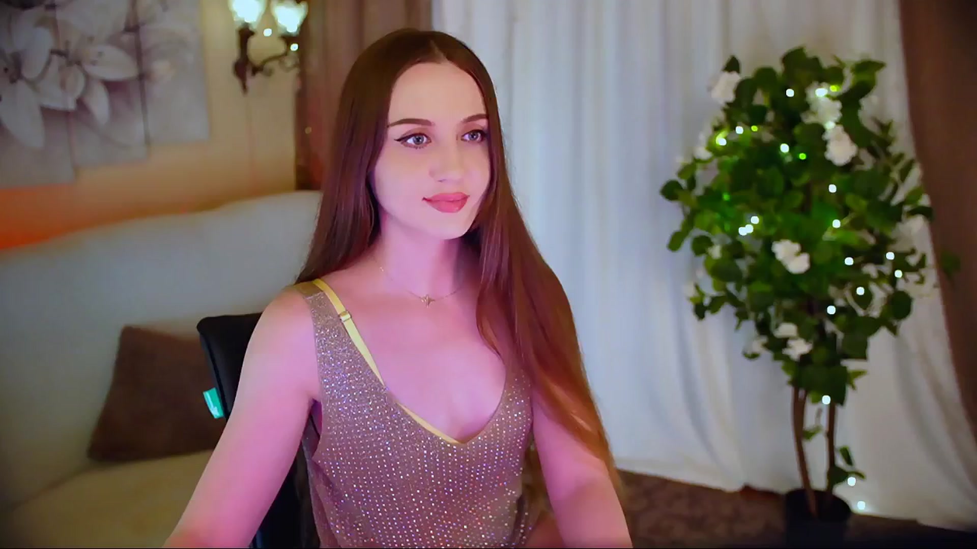 Gallery image thumbnail from Innocent_Soul's myfreecams stream on, 06/04/2024, 22:38 image 17 of 20