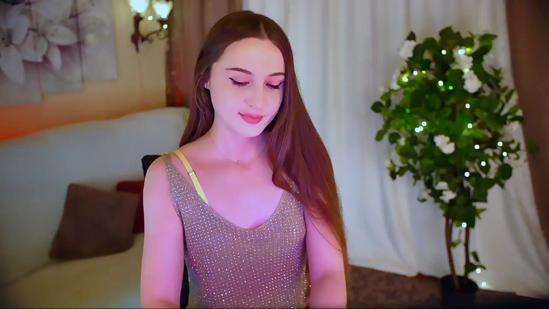 Gallery image thumbnail from Innocent_Soul's myfreecams stream on, 06/04/2024, 23:14 image 16 of 20