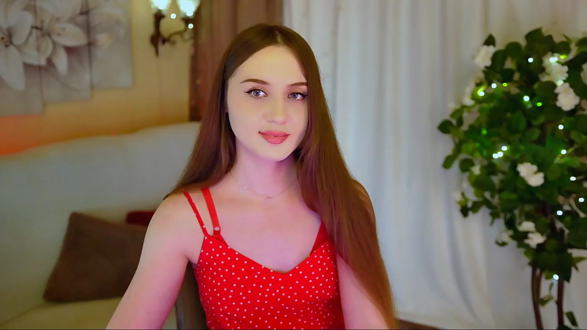 Gallery image thumbnail from Innocent_Soul's myfreecams stream on, 06/08/2024, 15:31 image 7 of 20