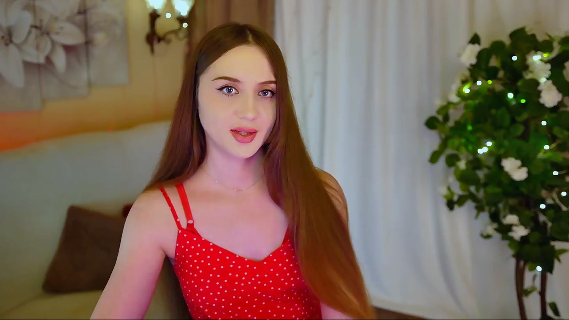 Gallery image thumbnail from Innocent_Soul's myfreecams stream on, 06/08/2024, 15:31 image 20 of 20
