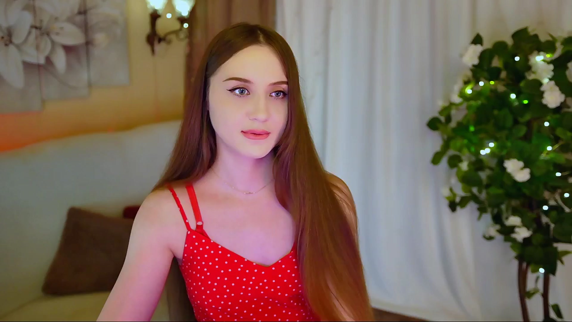 Gallery image thumbnail from Innocent_Soul's myfreecams stream on, 06/08/2024, 15:31 image 17 of 20