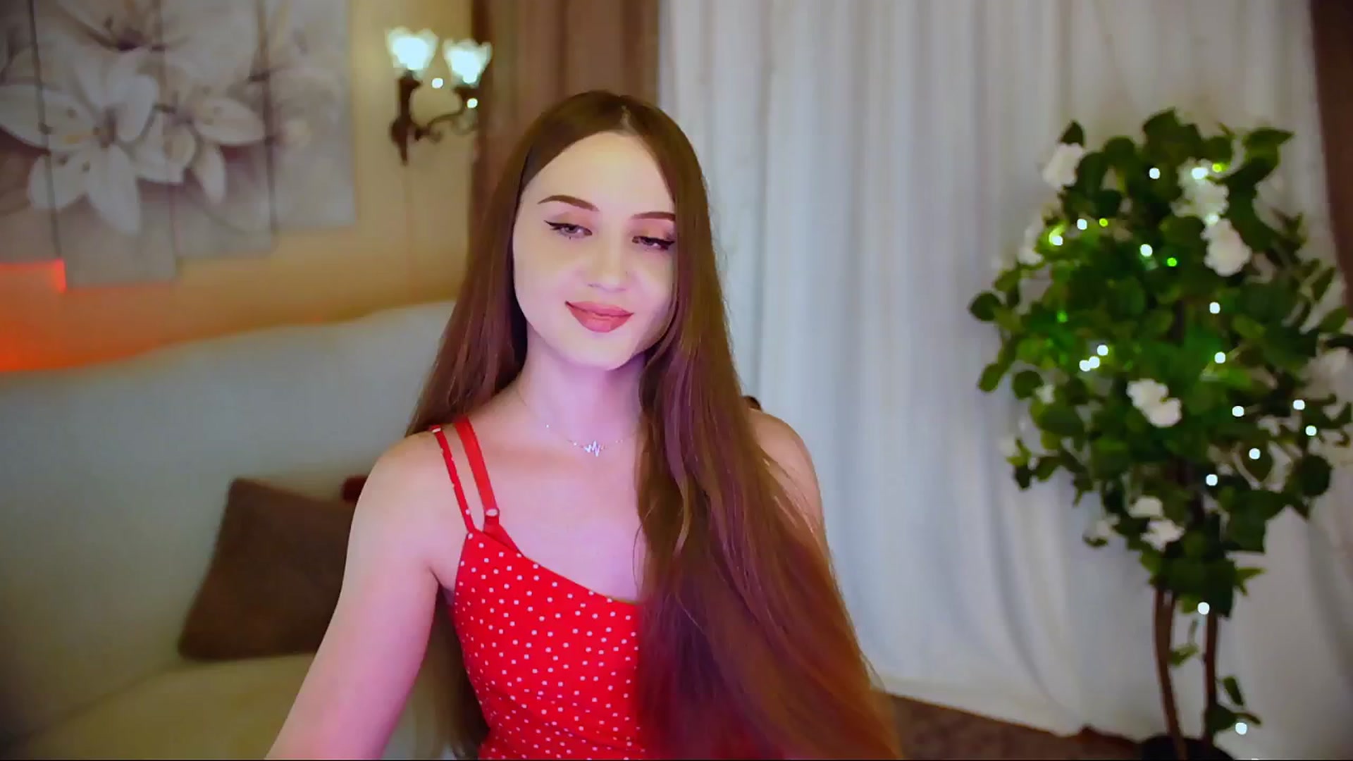 Gallery image thumbnail from Innocent_Soul's myfreecams stream on, 06/08/2024, 16:22 image 14 of 20