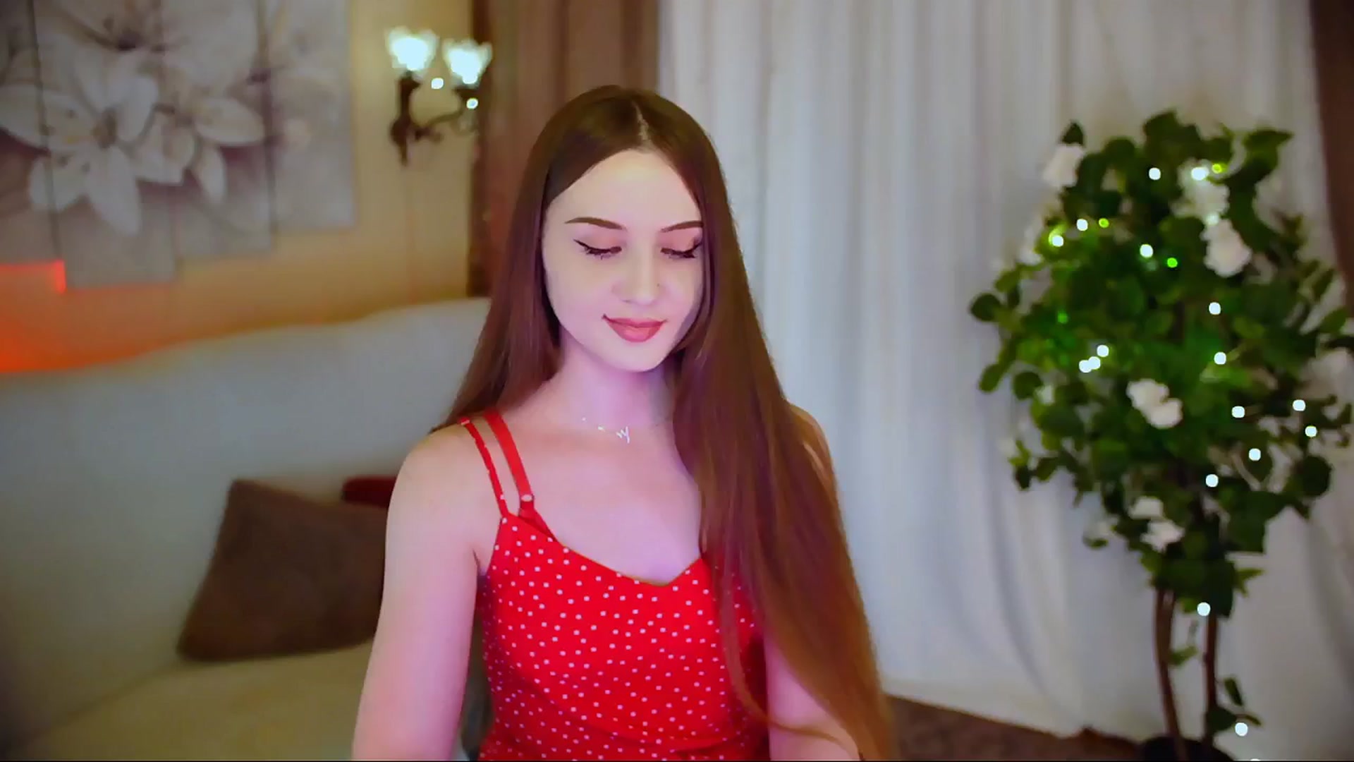 Gallery image thumbnail from Innocent_Soul's myfreecams stream on, 06/08/2024, 16:22 image 3 of 20