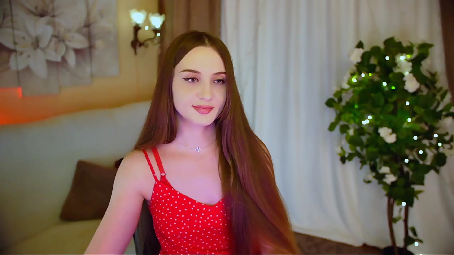 Gallery image thumbnail from Innocent_Soul's myfreecams stream on, 06/08/2024, 17:57 image 8 of 20