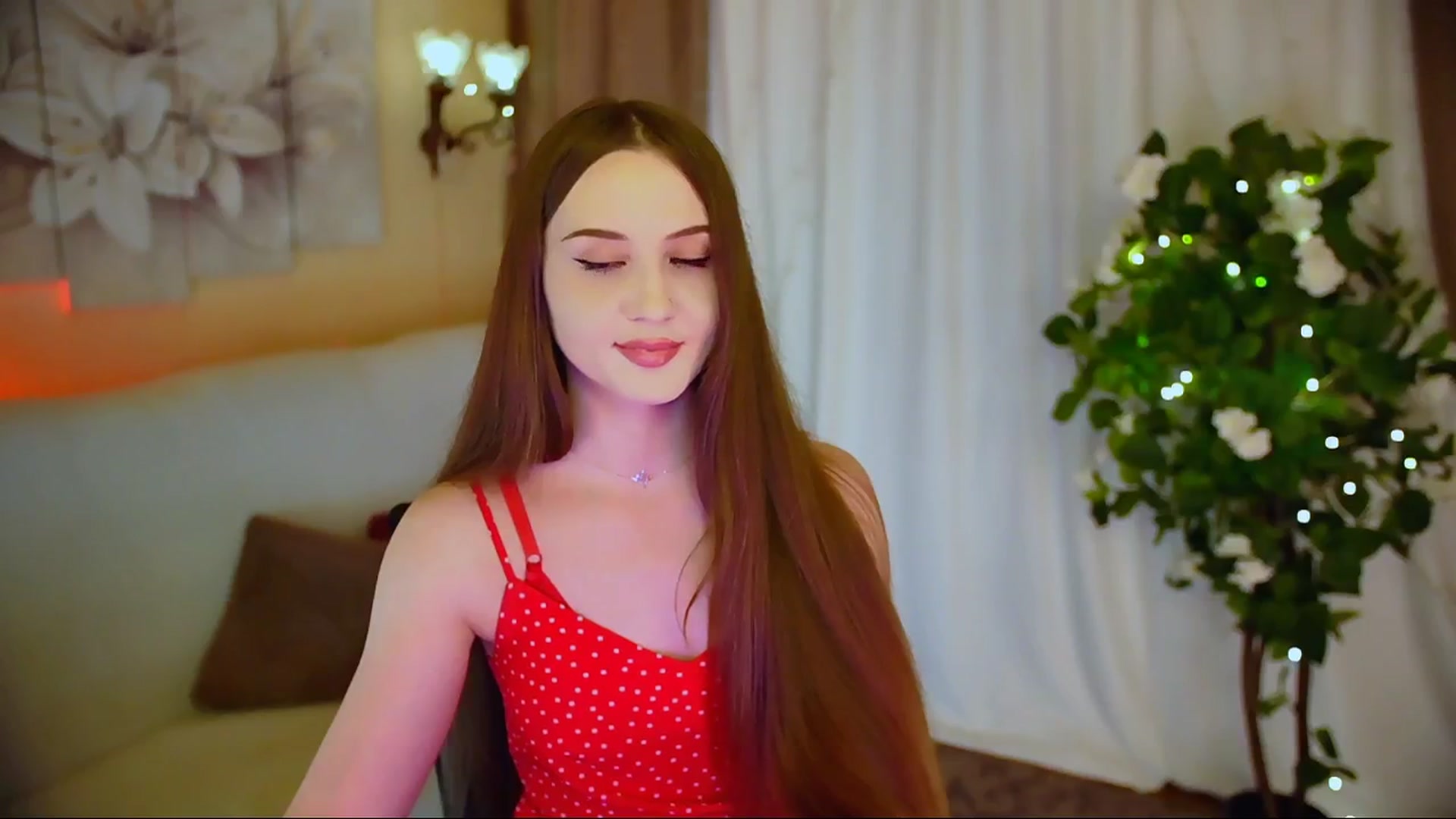 Gallery image thumbnail from Innocent_Soul's myfreecams stream on, 06/08/2024, 17:57 image 7 of 20