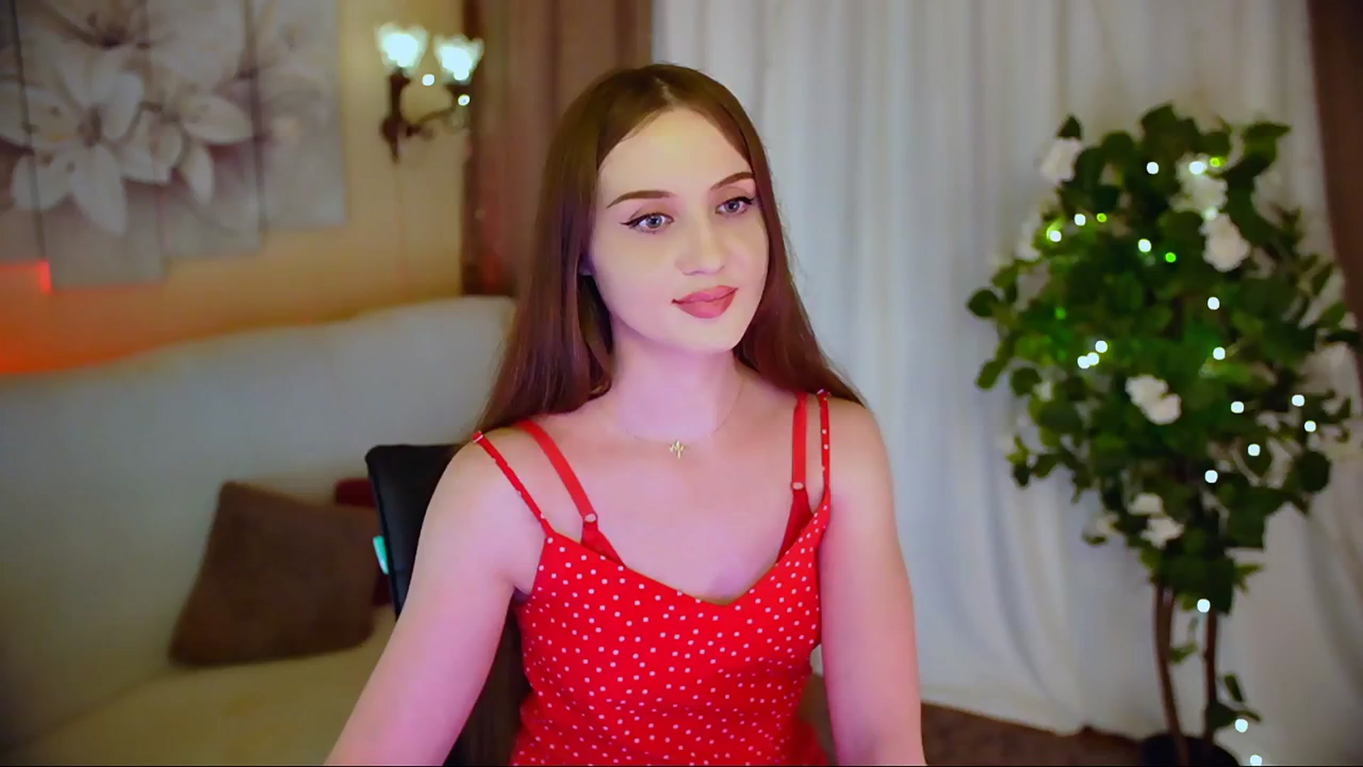 Gallery image thumbnail from Innocent_Soul's myfreecams stream on, 06/08/2024, 18:54 image 18 of 20