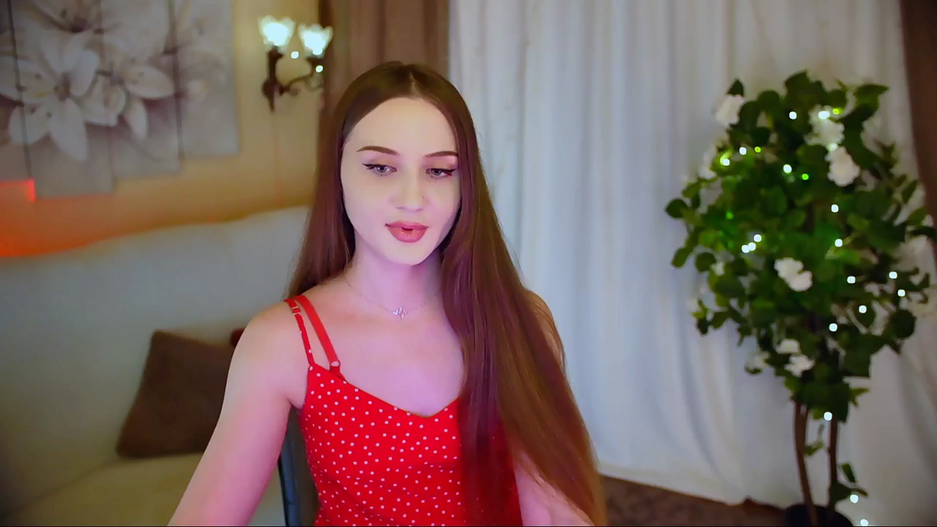 Gallery image thumbnail from Innocent_Soul's myfreecams stream on, 06/08/2024, 20:04 image 5 of 20