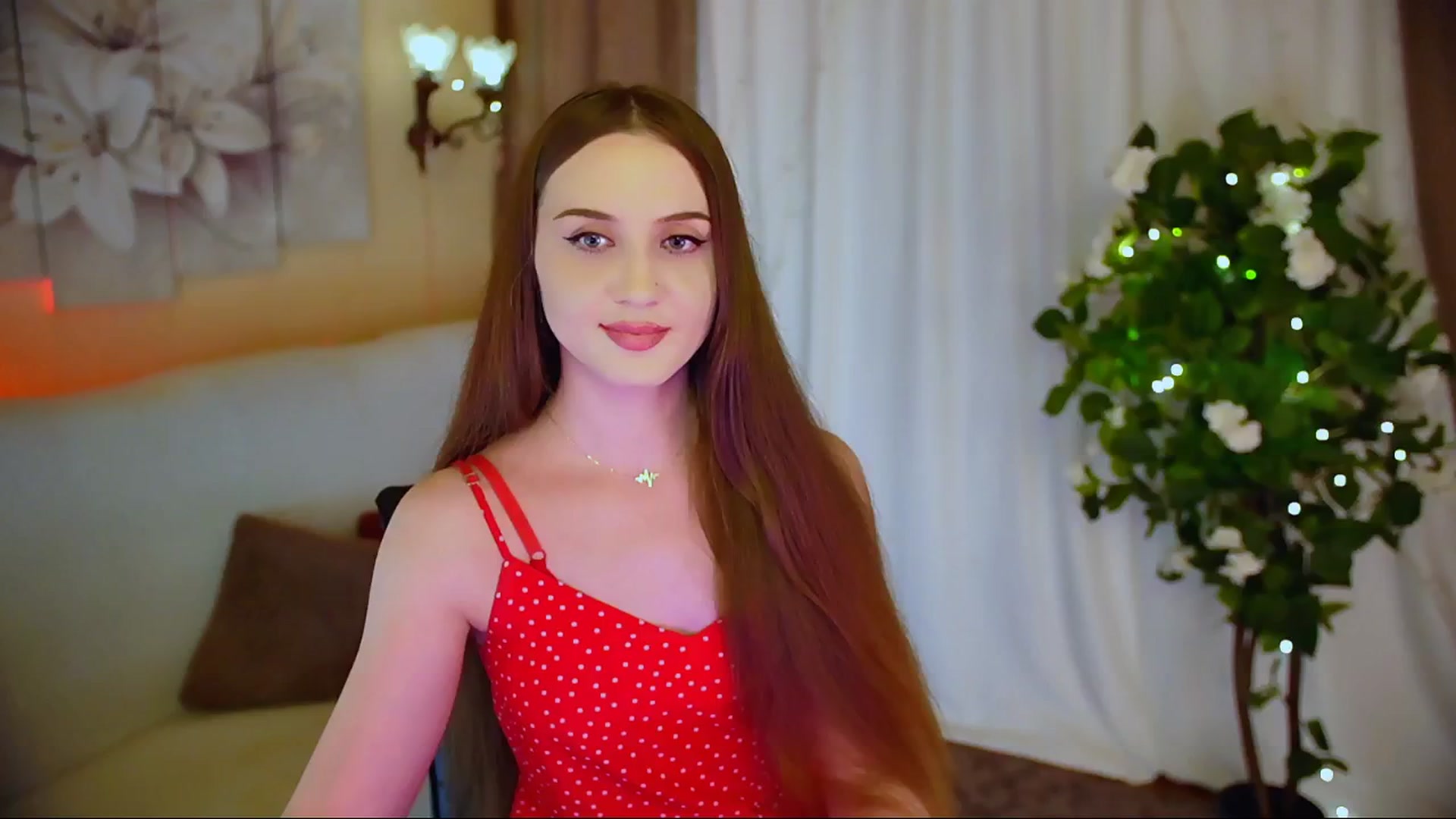 Gallery image thumbnail from Innocent_Soul's myfreecams stream on, 06/08/2024, 20:31 image 8 of 20