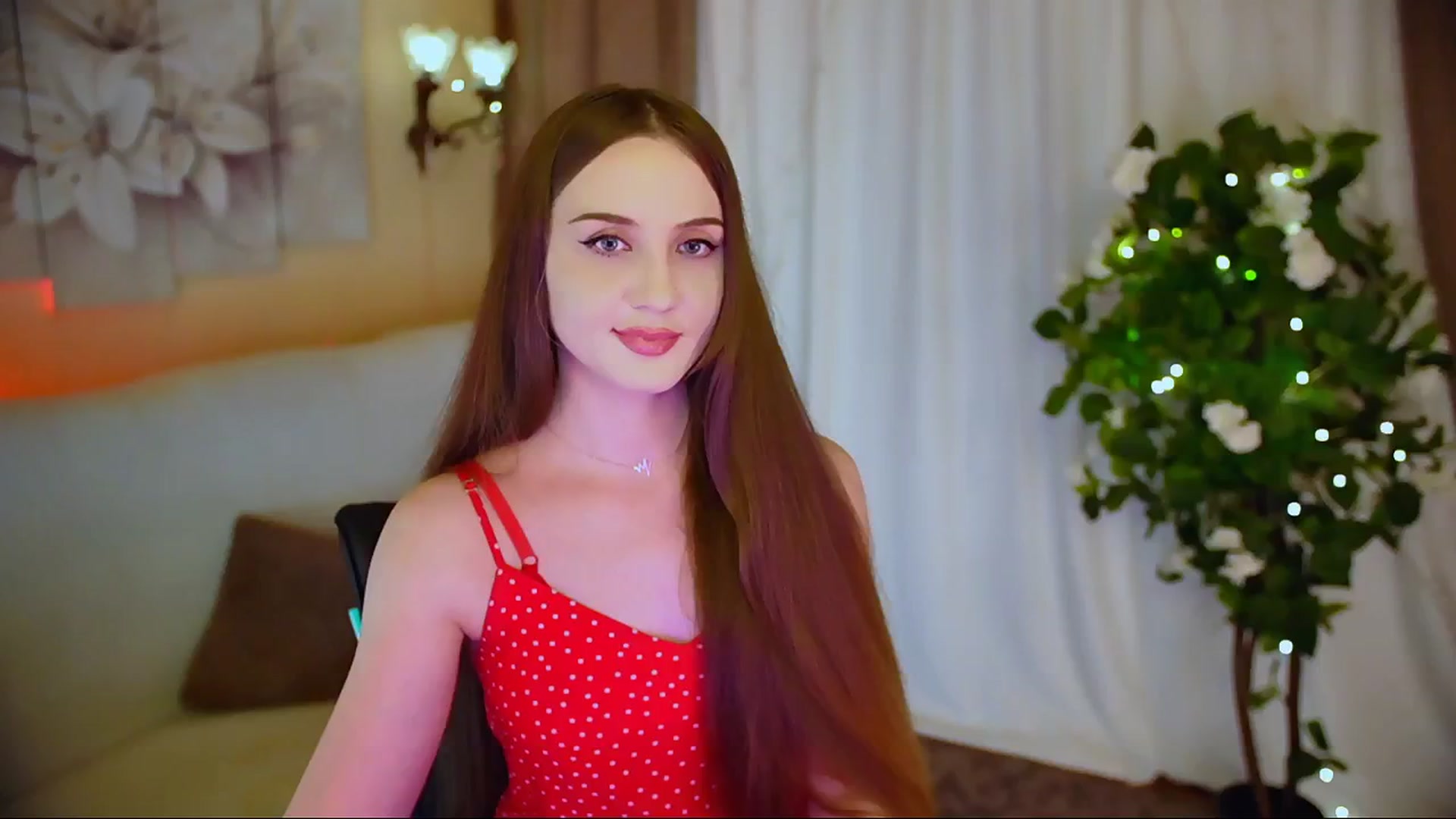 Gallery image thumbnail from Innocent_Soul's myfreecams stream on, 06/08/2024, 21:49 image 17 of 20