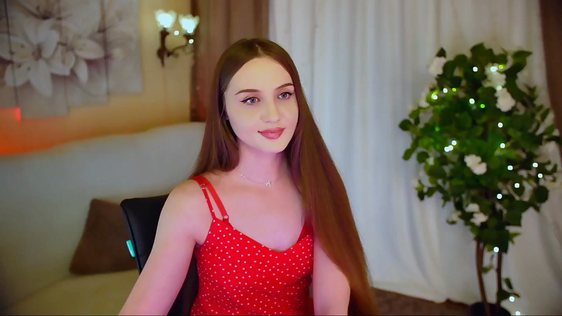 Gallery image thumbnail from Innocent_Soul's myfreecams stream on, 06/08/2024, 21:49 image 6 of 20