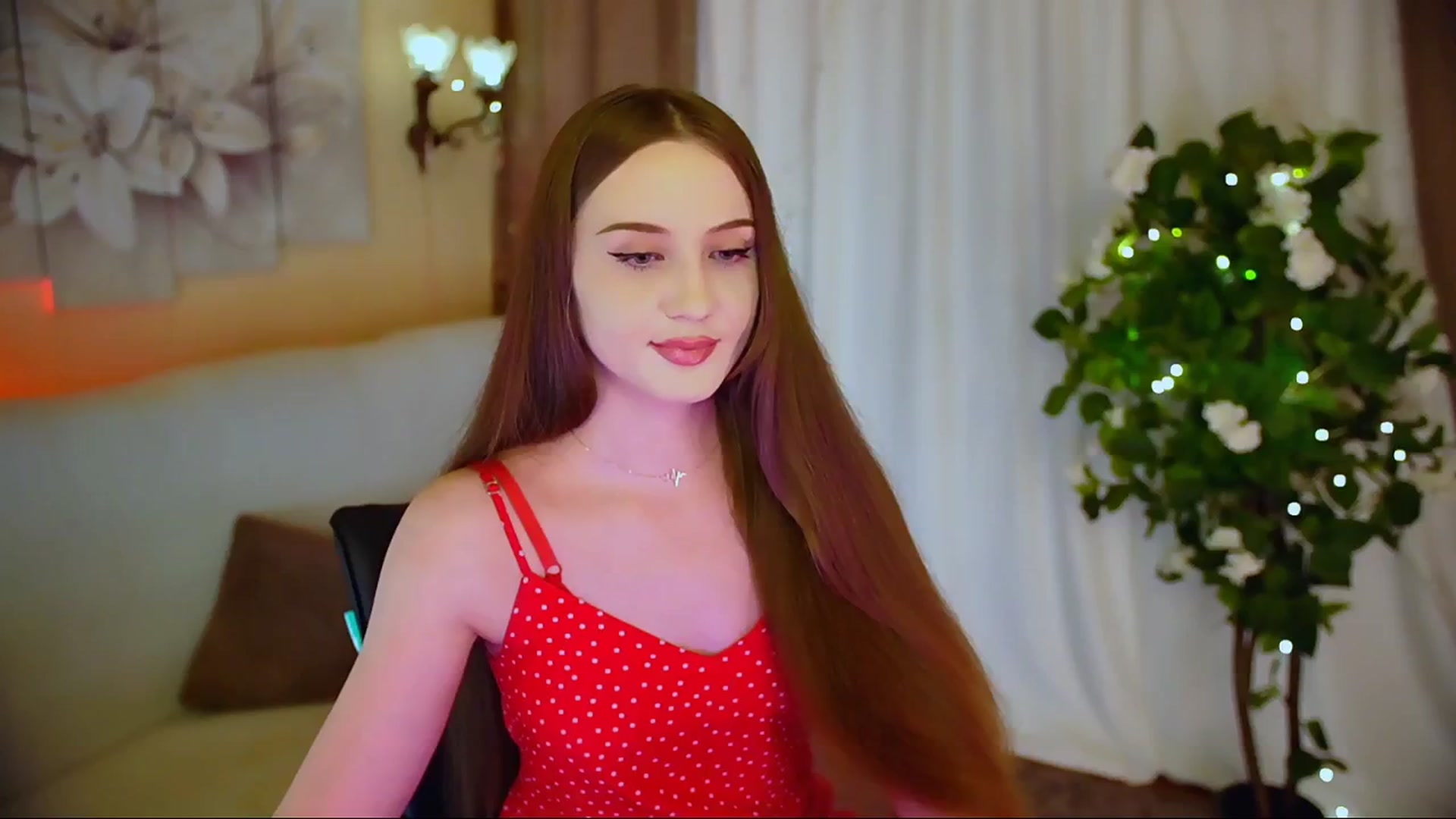 Gallery image thumbnail from Innocent_Soul's myfreecams stream on, 06/08/2024, 21:49 image 9 of 20