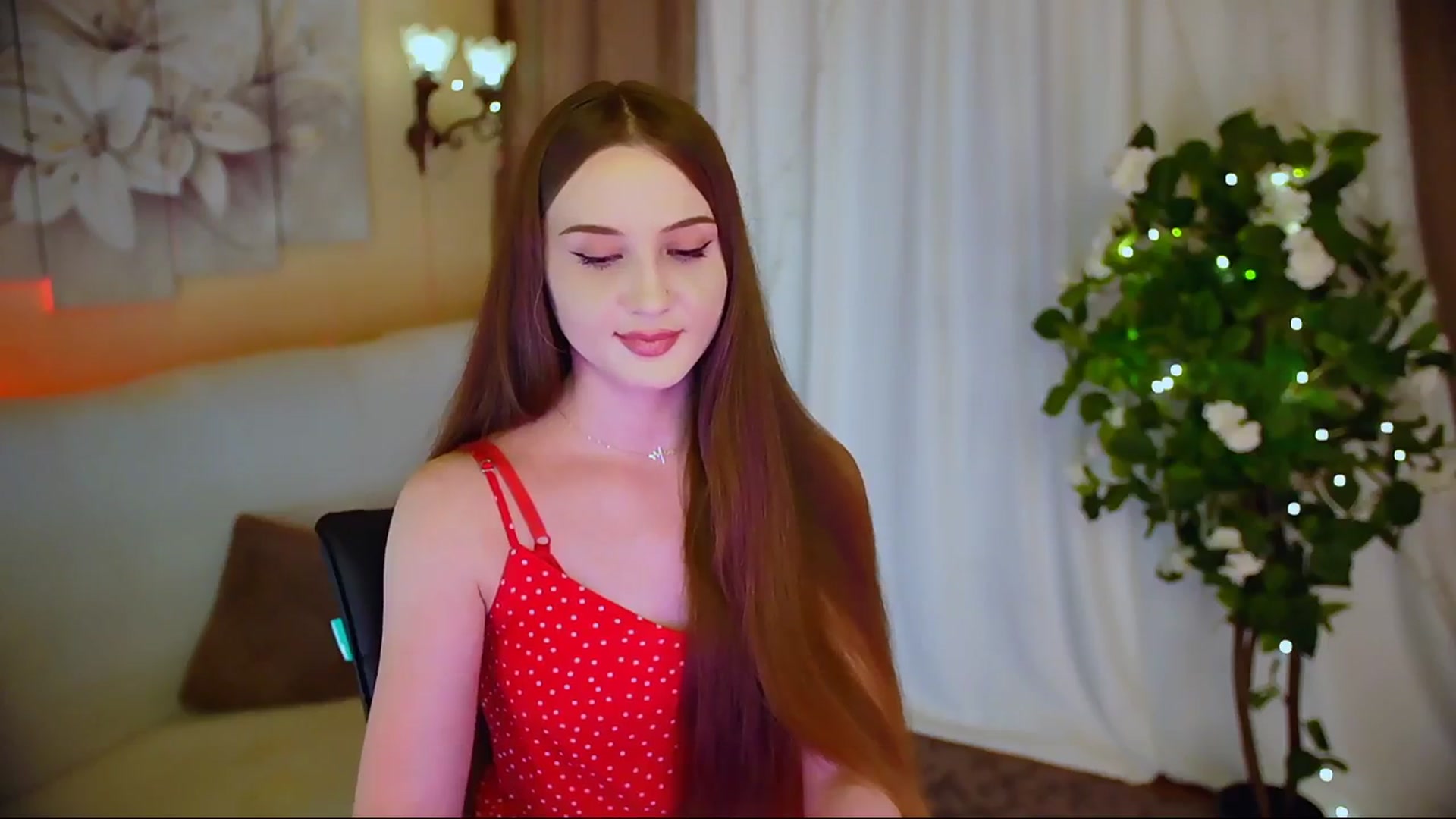 Gallery image thumbnail from Innocent_Soul's myfreecams stream on, 06/08/2024, 22:03 image 14 of 20