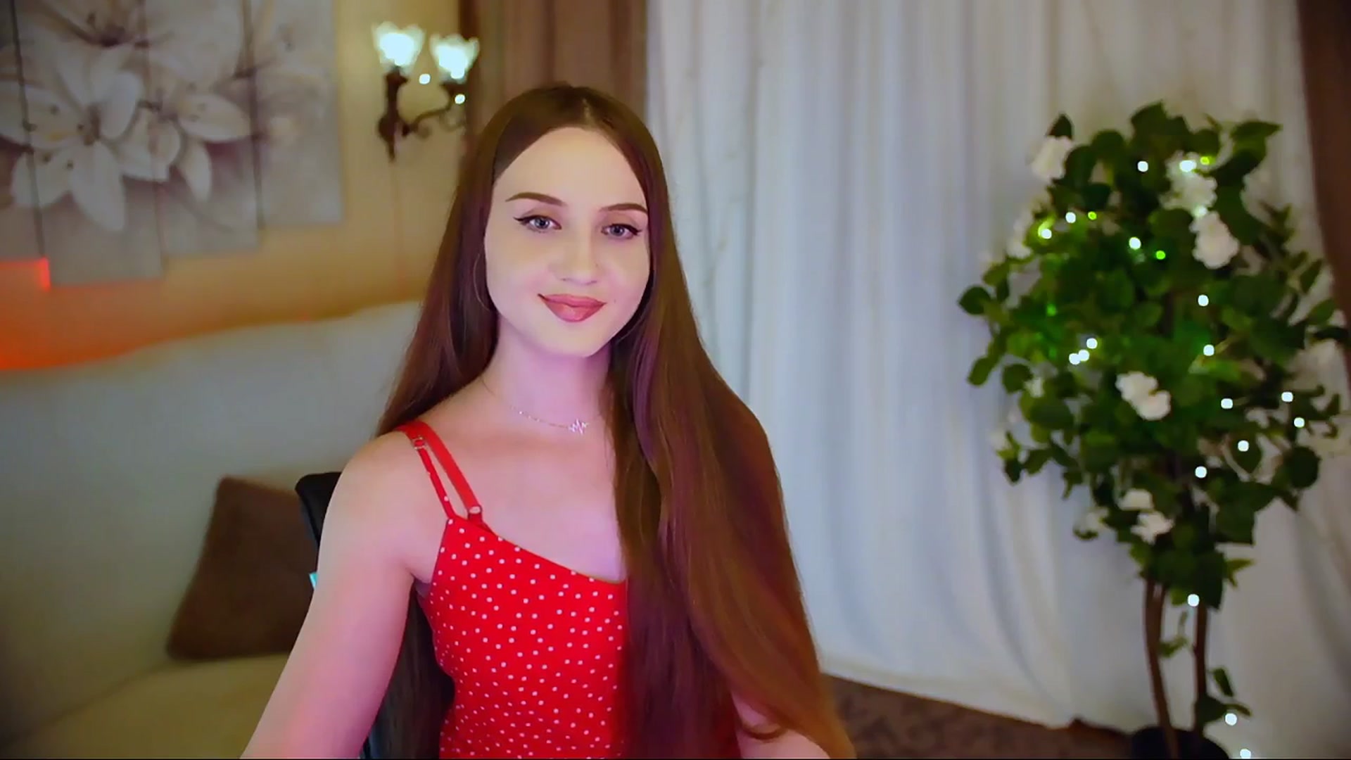 Gallery image thumbnail from Innocent_Soul's myfreecams stream on, 06/08/2024, 22:03 image 9 of 20
