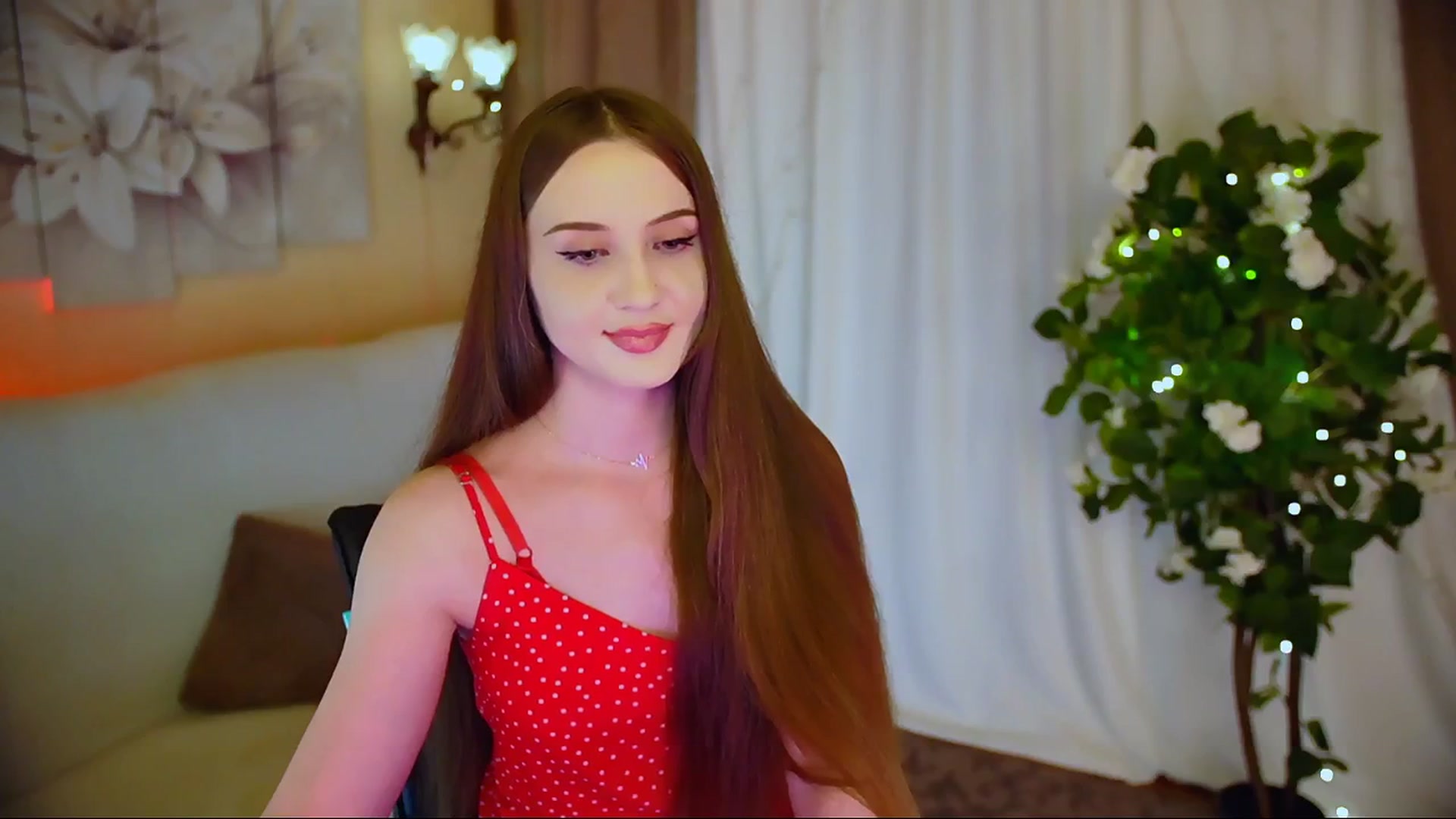 Gallery image thumbnail from Innocent_Soul's myfreecams stream on, 06/08/2024, 22:03 image 8 of 20
