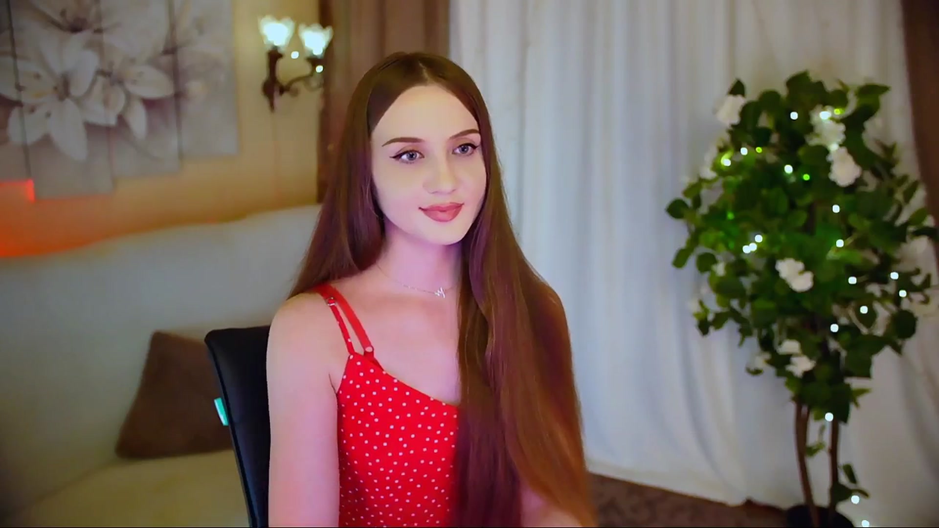 Gallery image thumbnail from Innocent_Soul's myfreecams stream on, 06/08/2024, 22:03 image 16 of 20