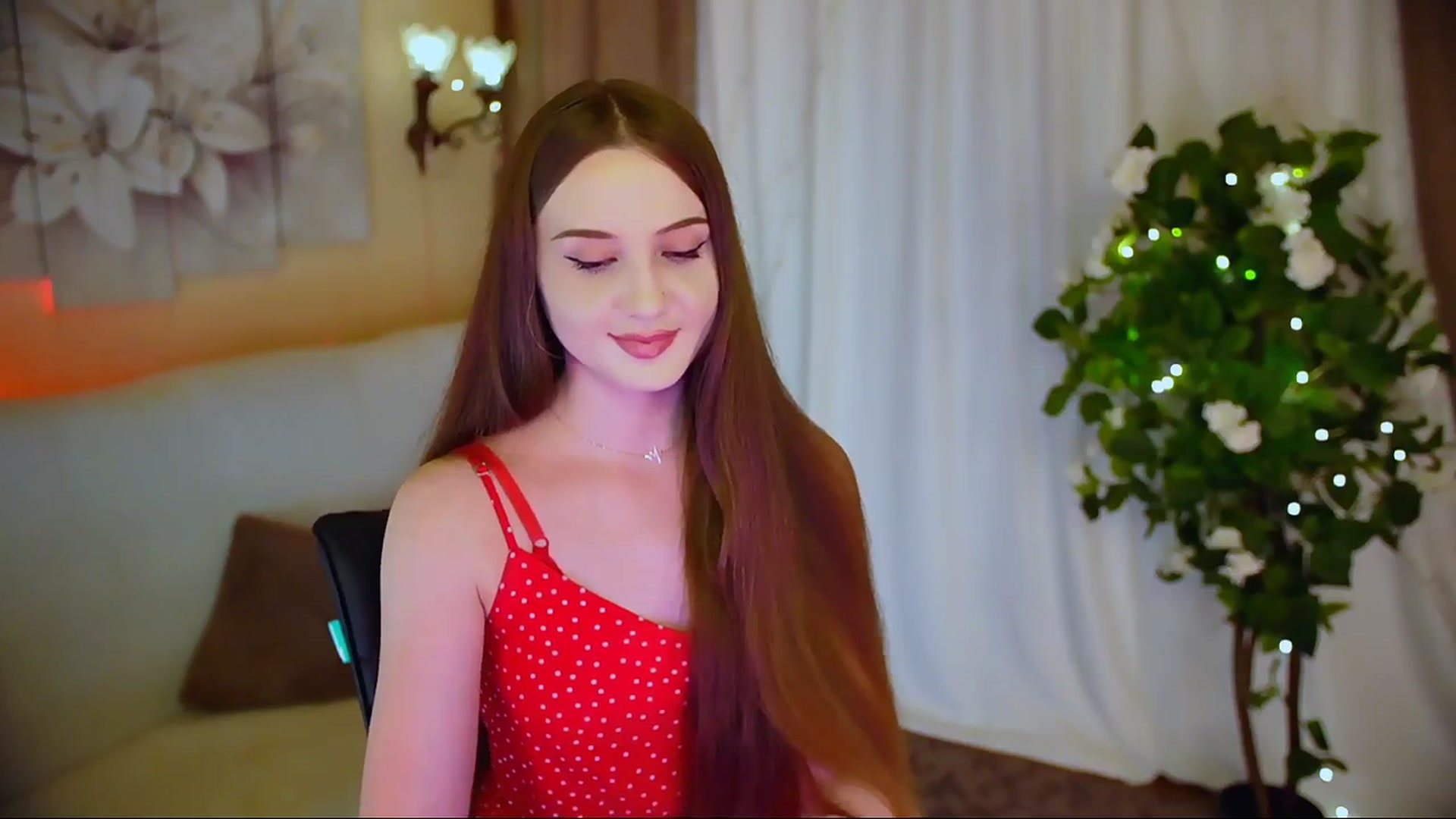 Gallery image thumbnail from Innocent_Soul's myfreecams stream on, 06/08/2024, 22:03 image 12 of 20