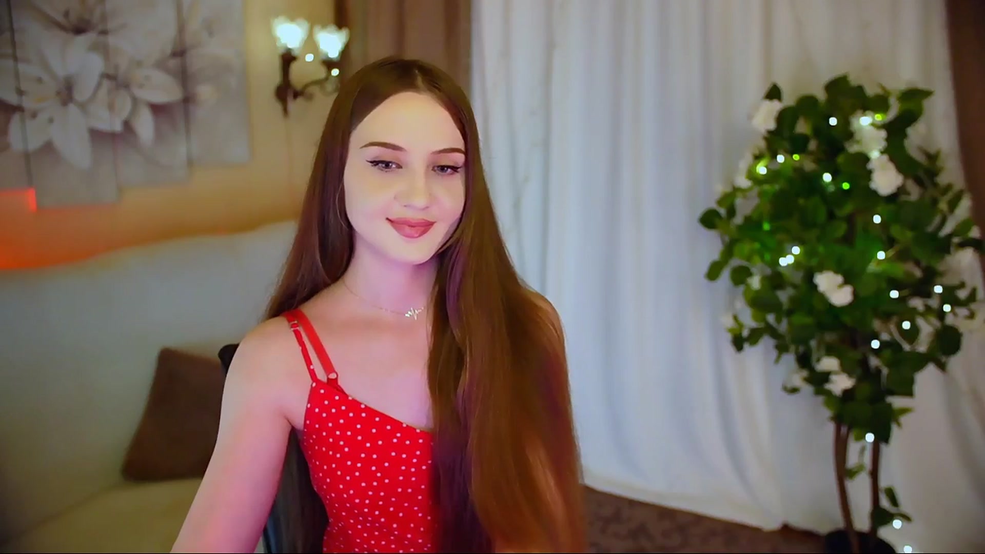 Gallery image thumbnail from Innocent_Soul's myfreecams stream on, 06/08/2024, 22:03 image 20 of 20