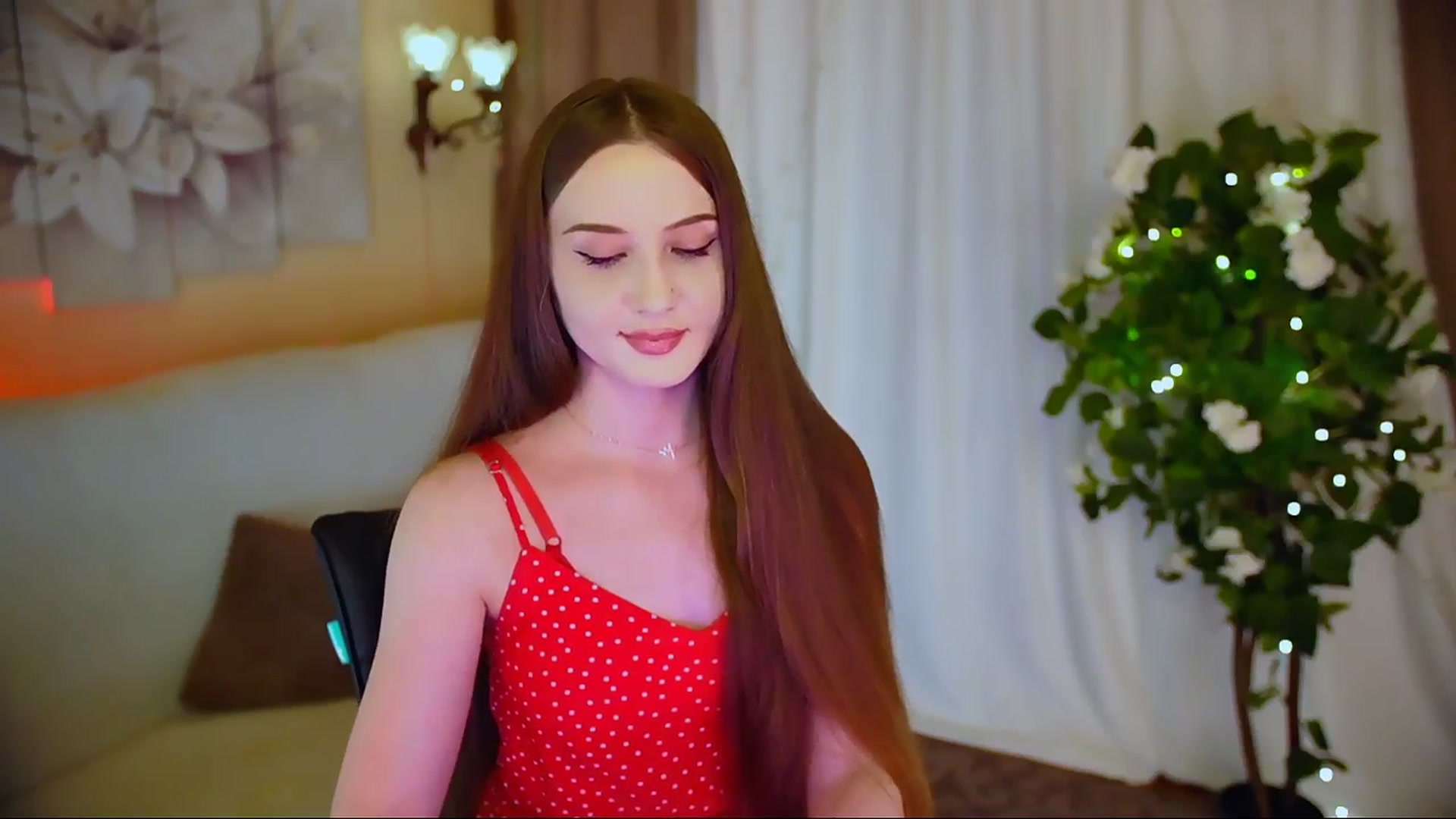 Gallery image thumbnail from Innocent_Soul's myfreecams stream on, 06/08/2024, 22:03 image 2 of 20
