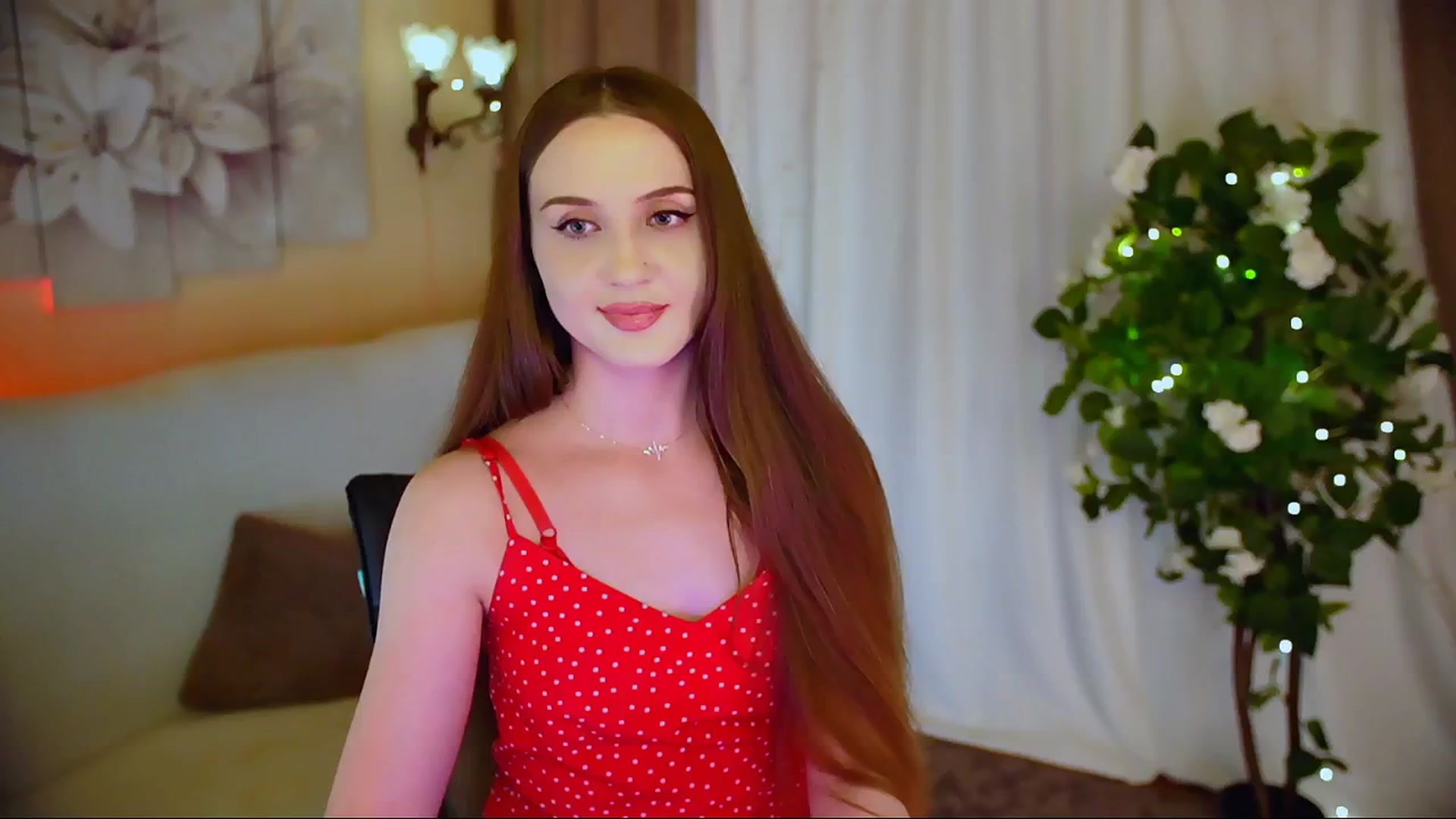 Gallery image thumbnail from Innocent_Soul's myfreecams stream on, 06/08/2024, 22:31 image 18 of 20