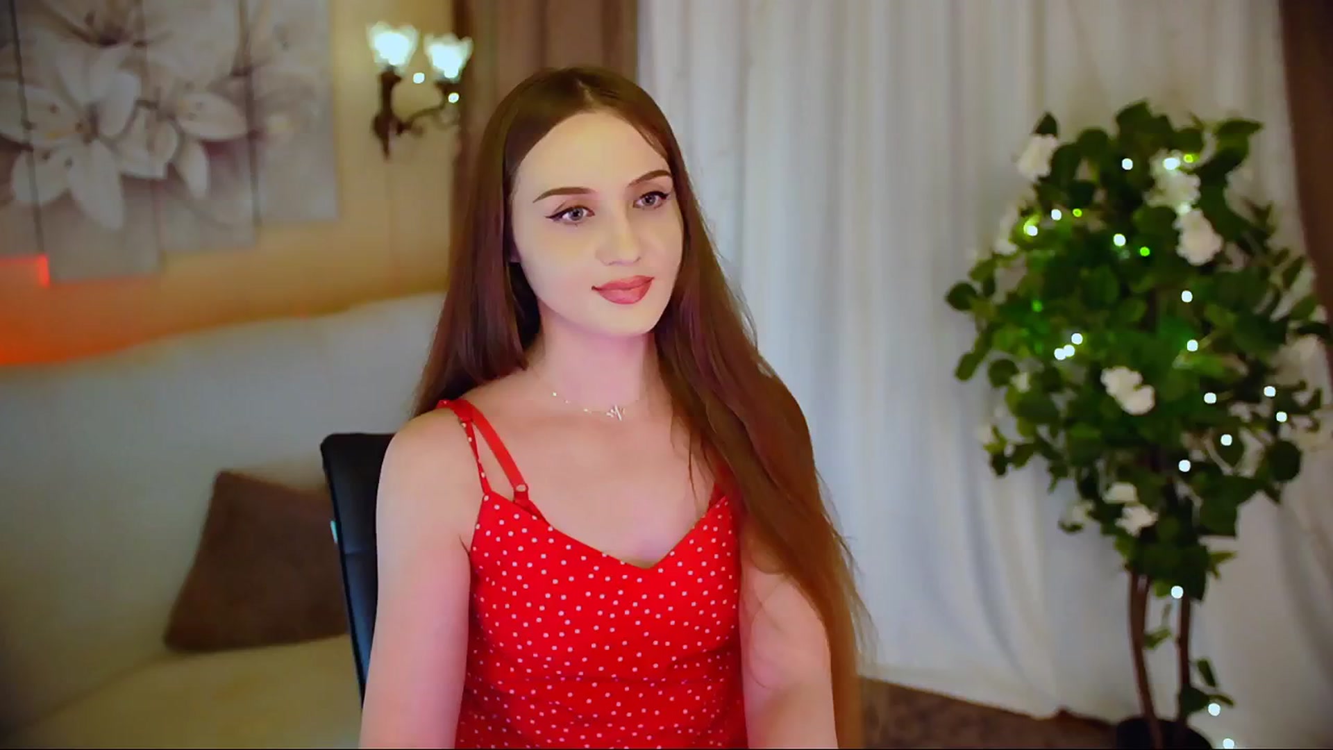 Gallery image thumbnail from Innocent_Soul's myfreecams stream on, 06/08/2024, 22:31 image 13 of 20