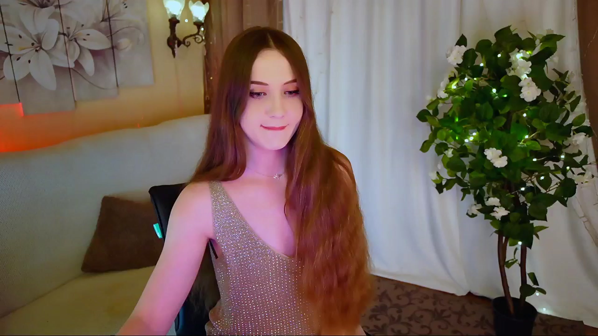 Gallery image thumbnail from Innocent_Soul's myfreecams stream on, 06/09/2024, 19:39 image 9 of 20