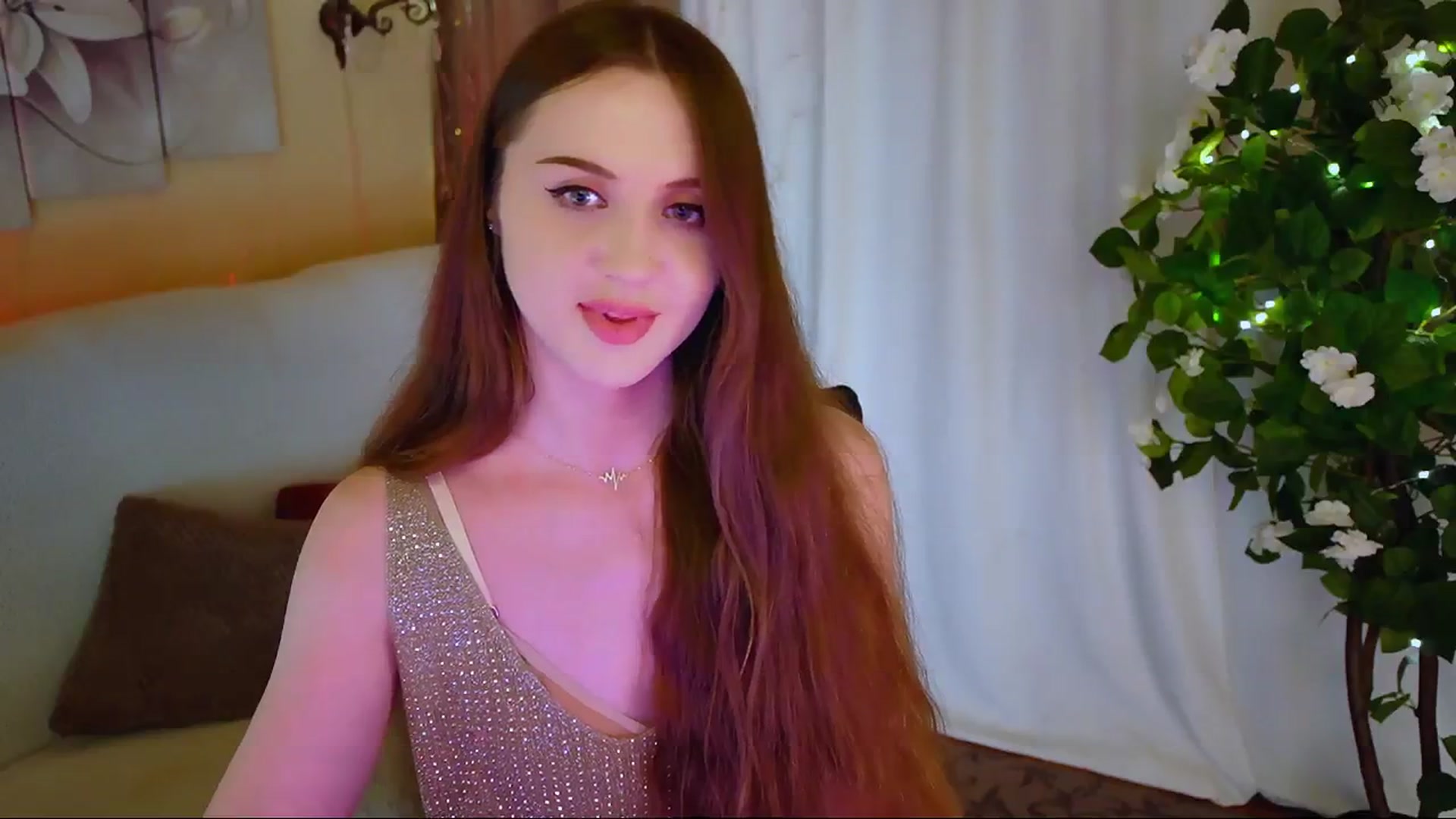 Gallery image thumbnail from Innocent_Soul's myfreecams stream on, 06/09/2024, 20:51 image 17 of 20