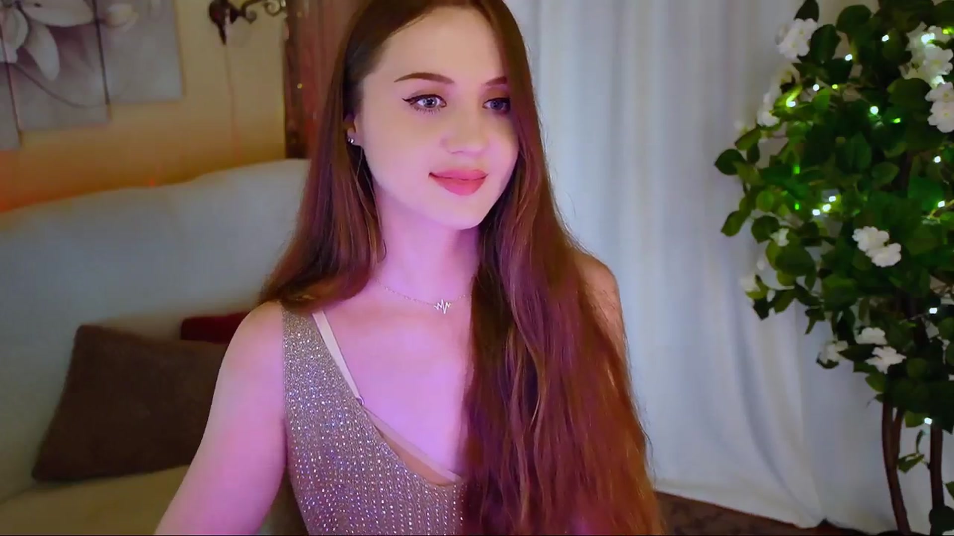 Gallery image thumbnail from Innocent_Soul's myfreecams stream on, 06/09/2024, 20:51 image 16 of 20