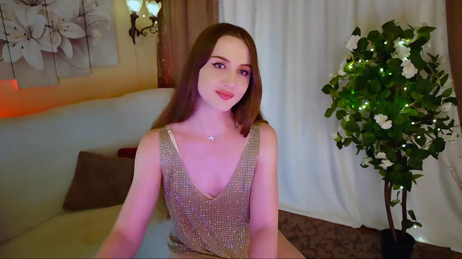 Gallery image thumbnail from Innocent_Soul's myfreecams stream on, 06/09/2024, 20:51 image 1 of 20