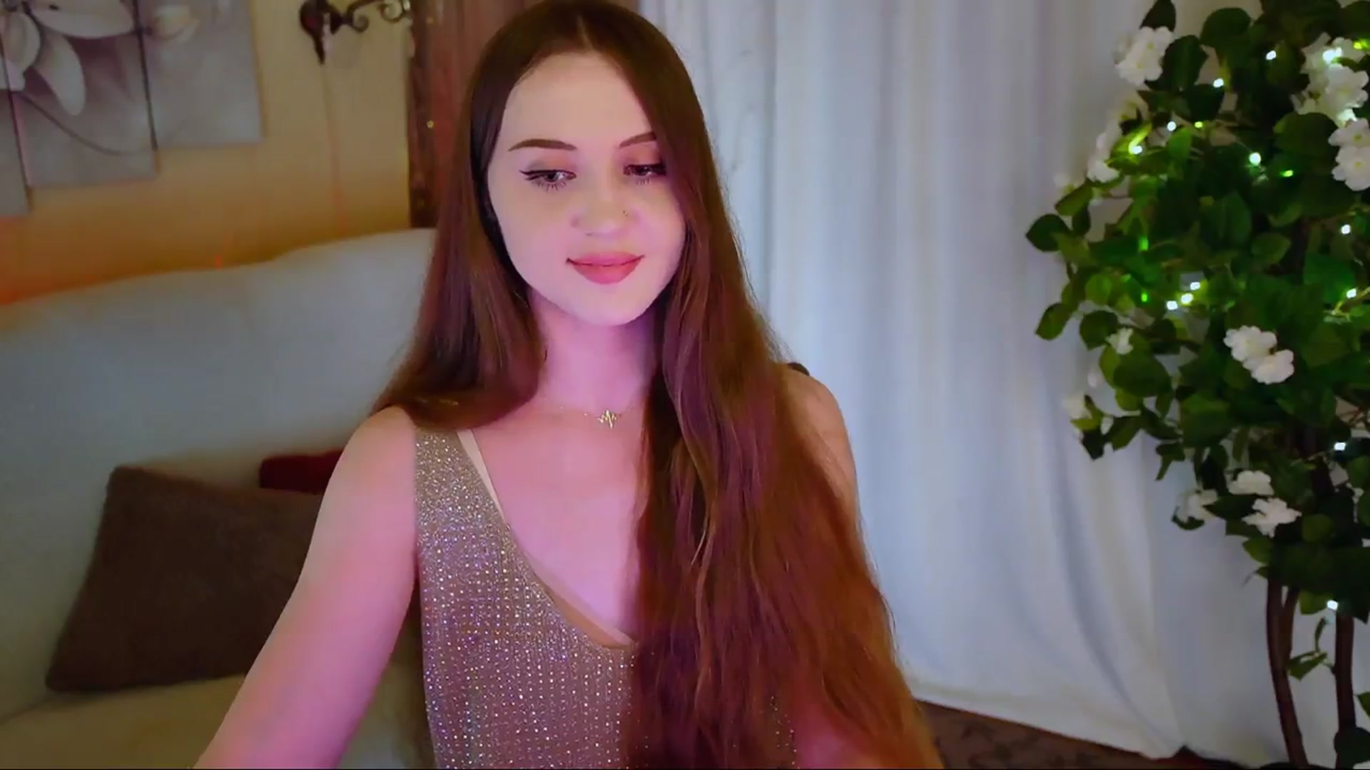 Gallery image thumbnail from Innocent_Soul's myfreecams stream on, 06/09/2024, 20:51 image 19 of 20